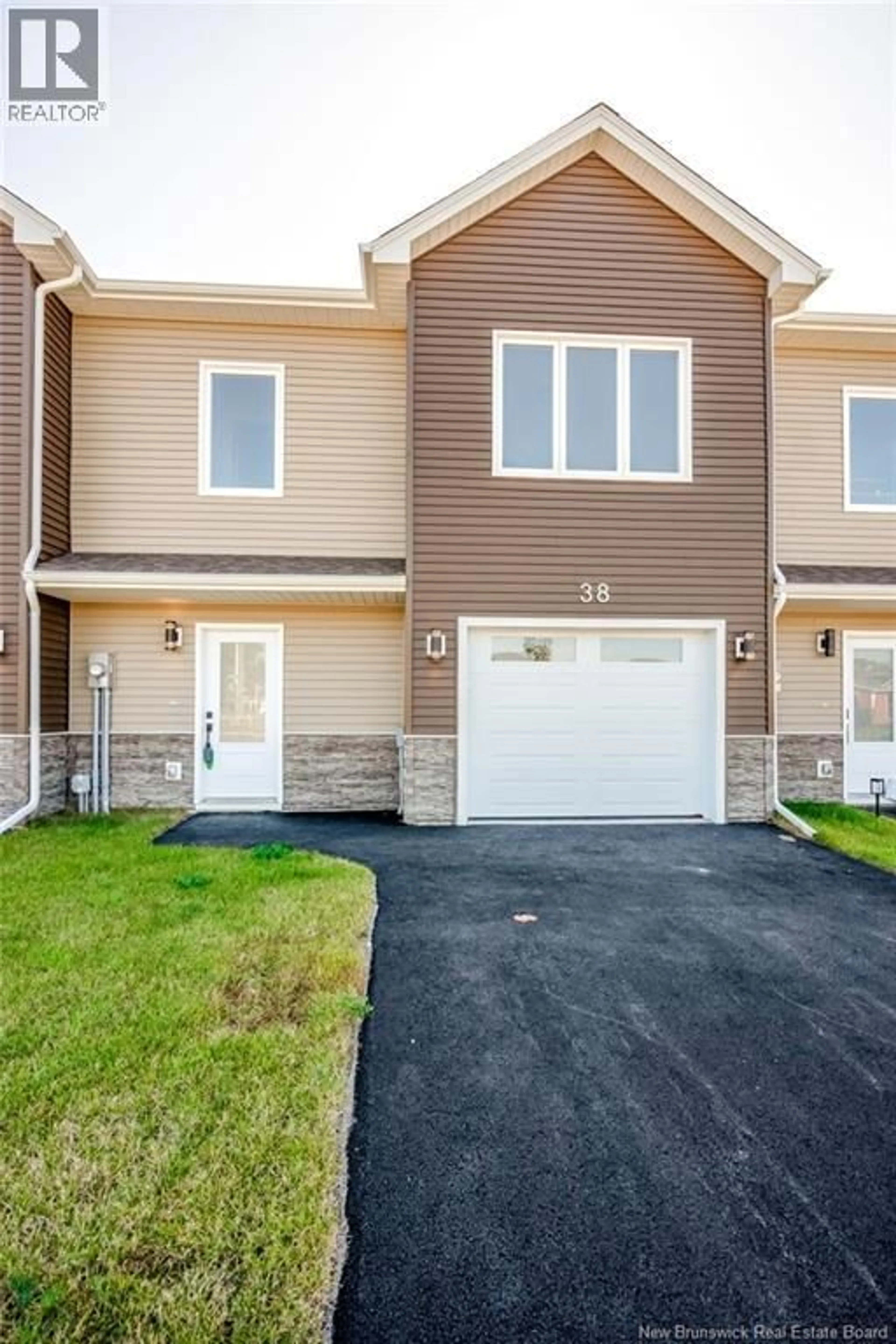 Home with vinyl exterior material, street for 38 OCEAN DRIVE, Saint John New Brunswick E2P1G4