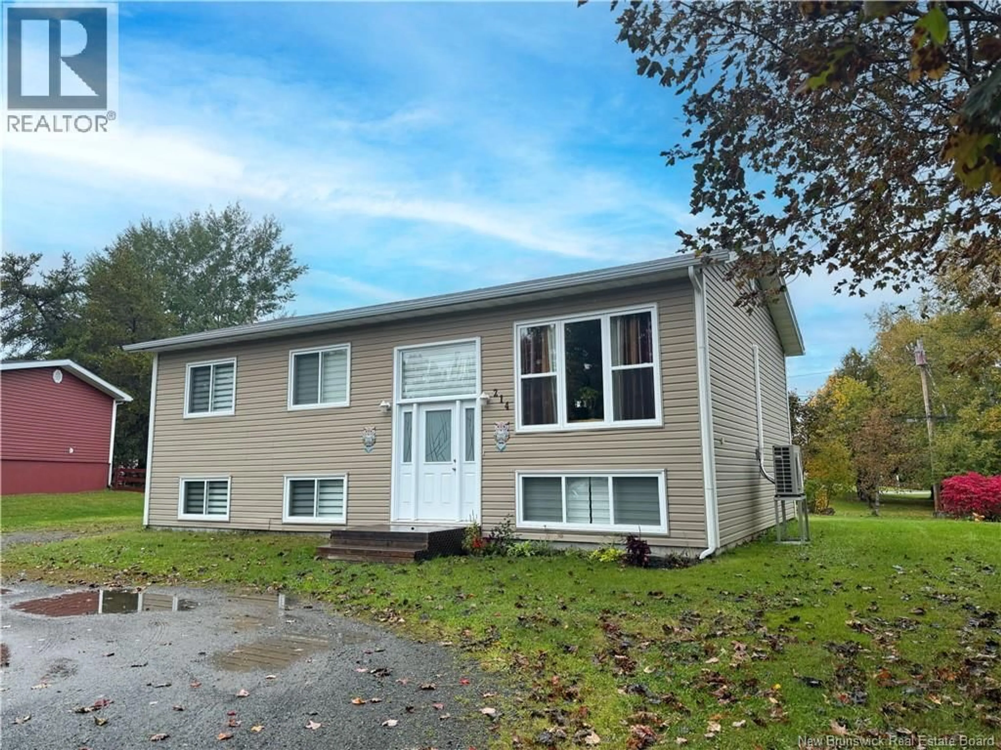 Home with vinyl exterior material, unknown for 214 MAURICE CRESCENT, Beresford New Brunswick E8K1L4