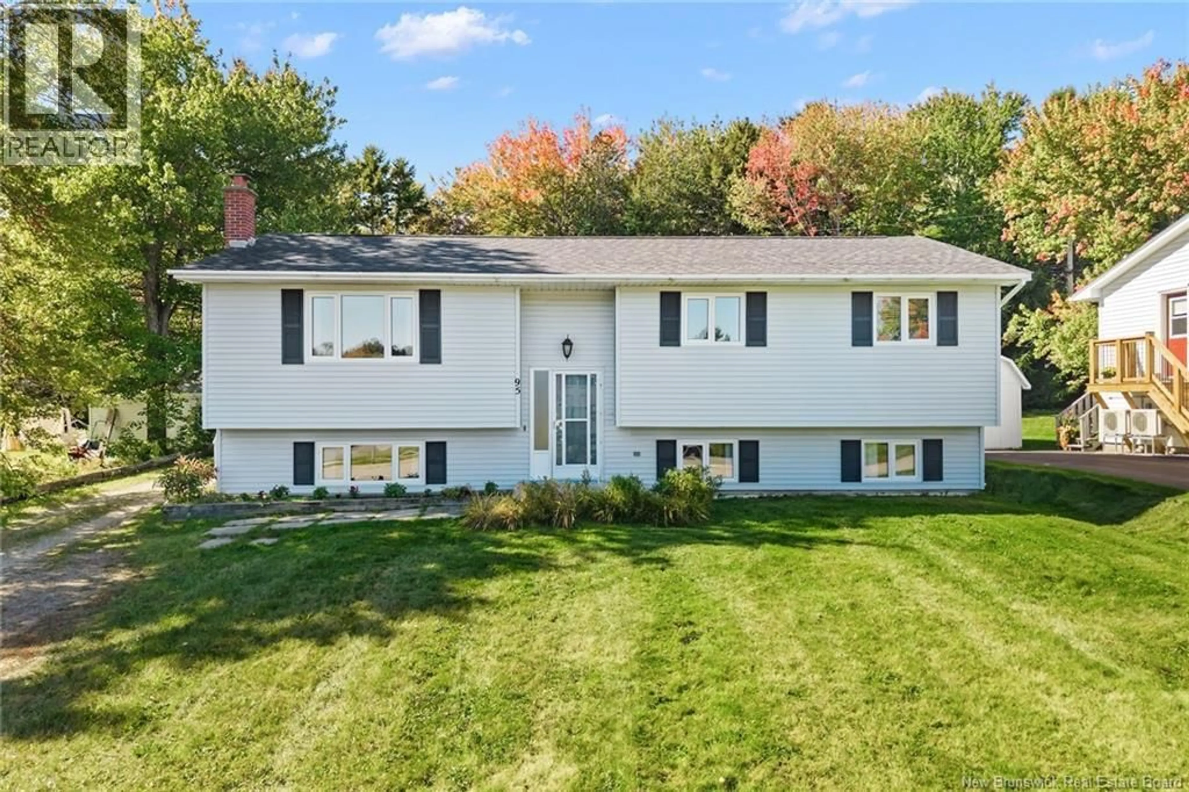 Home with vinyl exterior material, street for 95 SPRUCEWOOD DRIVE, New Maryland New Brunswick E3C1C5