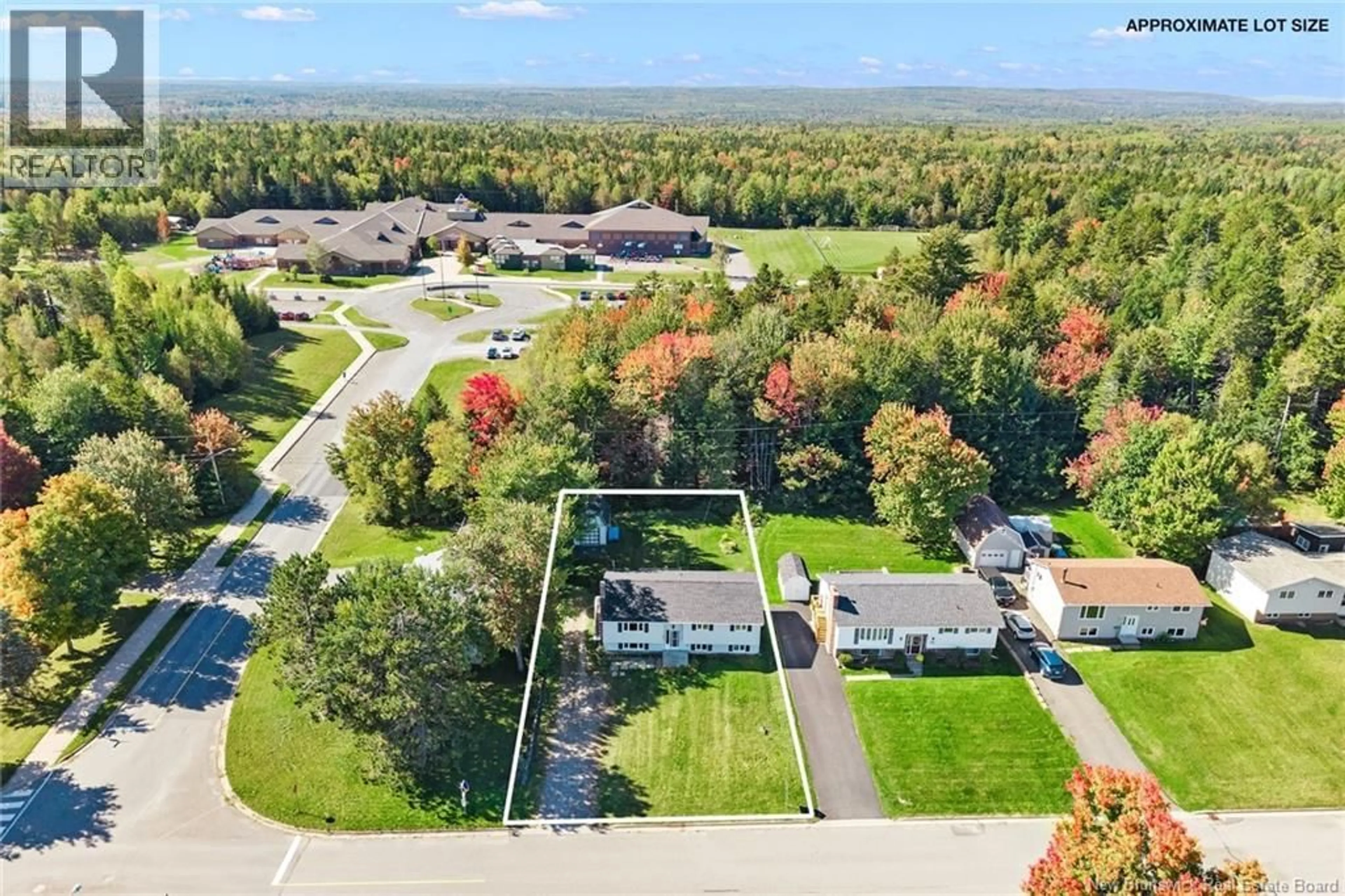 A pic from outside/outdoor area/front of a property/back of a property/a pic from drone, water/lake/river/ocean view for 95 SPRUCEWOOD DRIVE, New Maryland New Brunswick E3C1C5