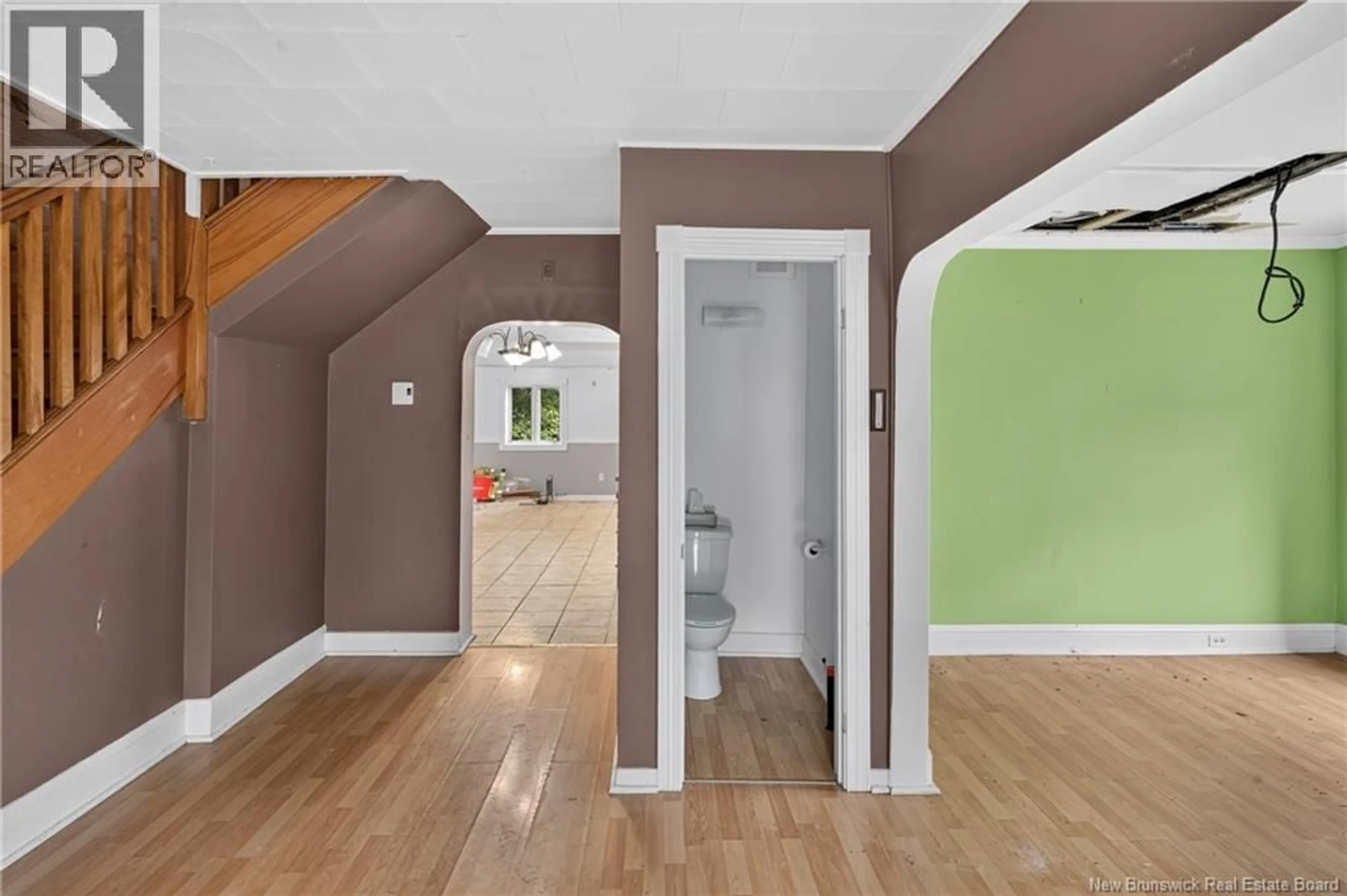 Indoor entryway for 14 PRINCE WILLIAM STREET, Campbellton New Brunswick E3N1X4