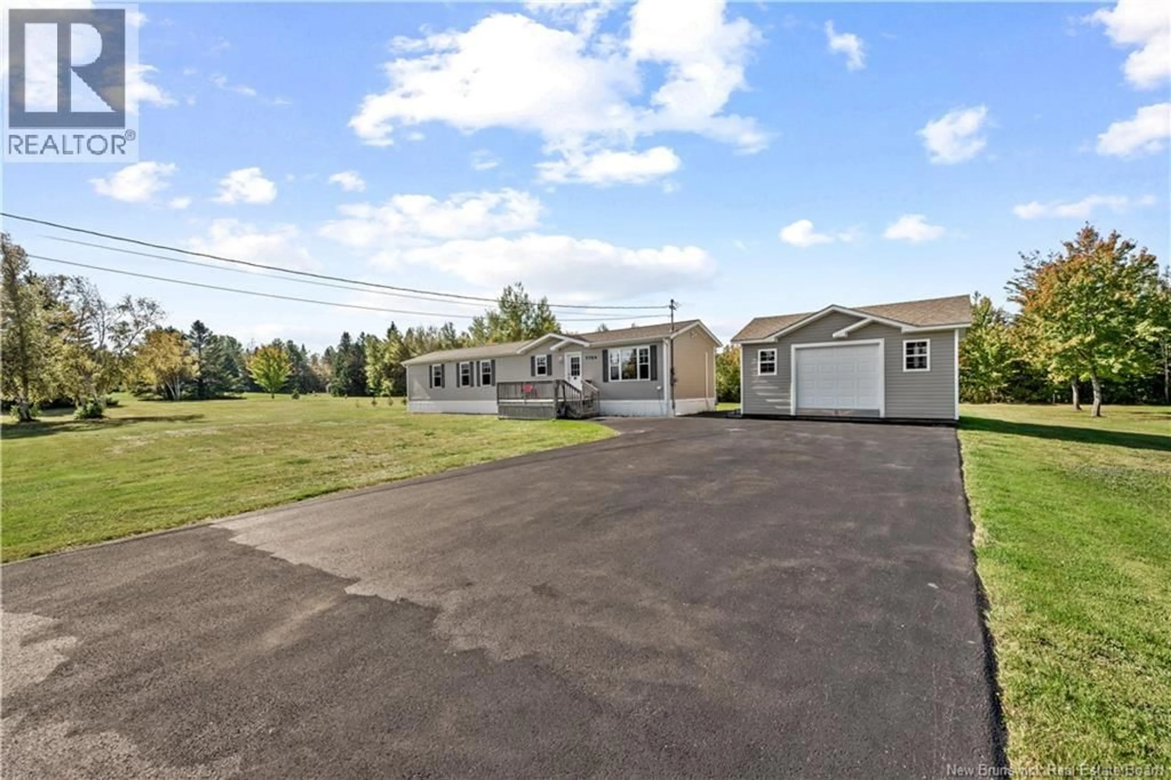 A pic from outside/outdoor area/front of a property/back of a property/a pic from drone, street for 7754 ROUTE 134, Sainte-Anne-De-Kent New Brunswick E4S1H4