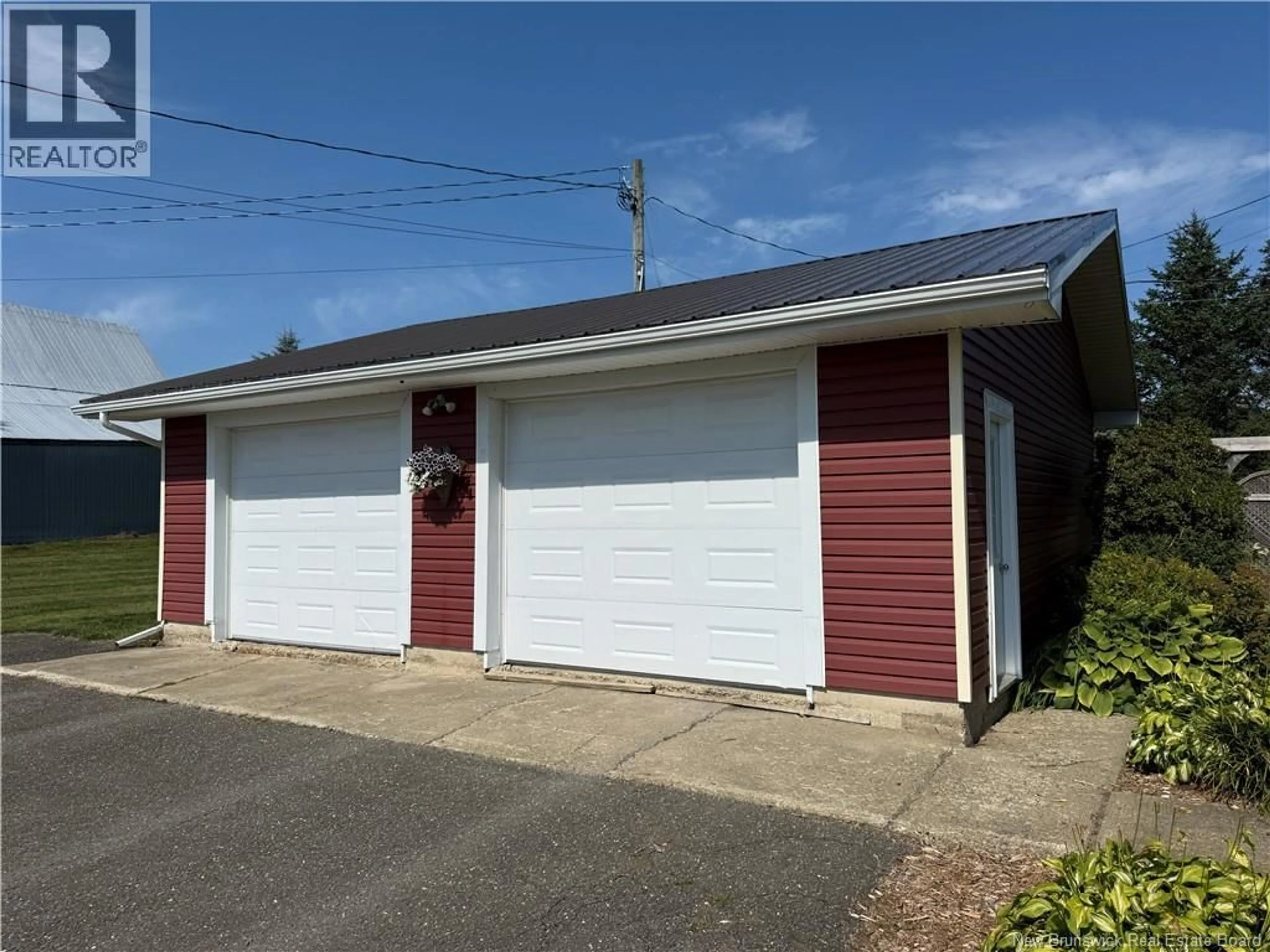 Indoor garage for 621 MOOSE MOUNTAIN ROAD, Moose Mountain New Brunswick E7J1R7