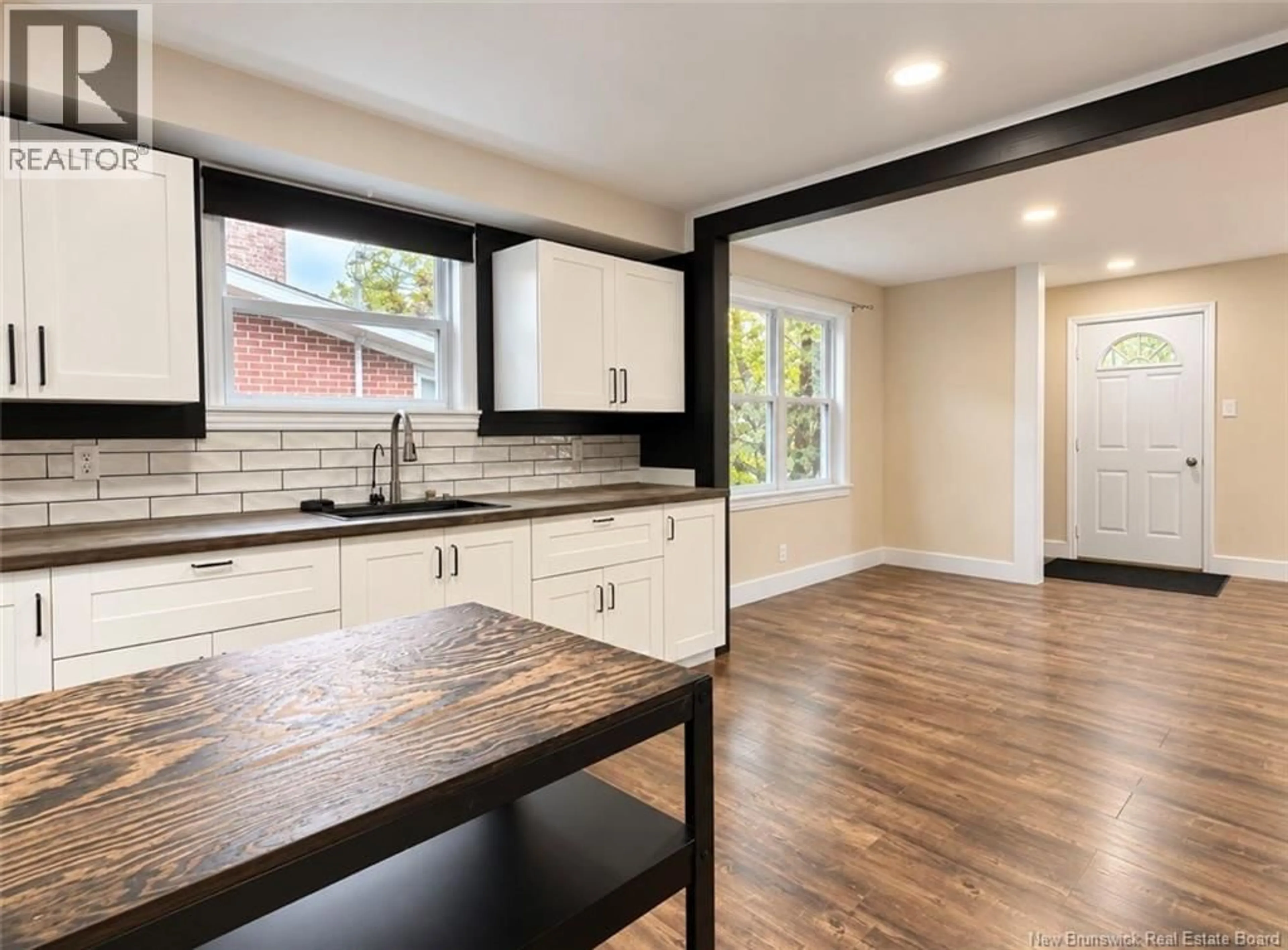 Open concept kitchen, unknown for 375 ST ANNE, Bathurst New Brunswick E2A2N3