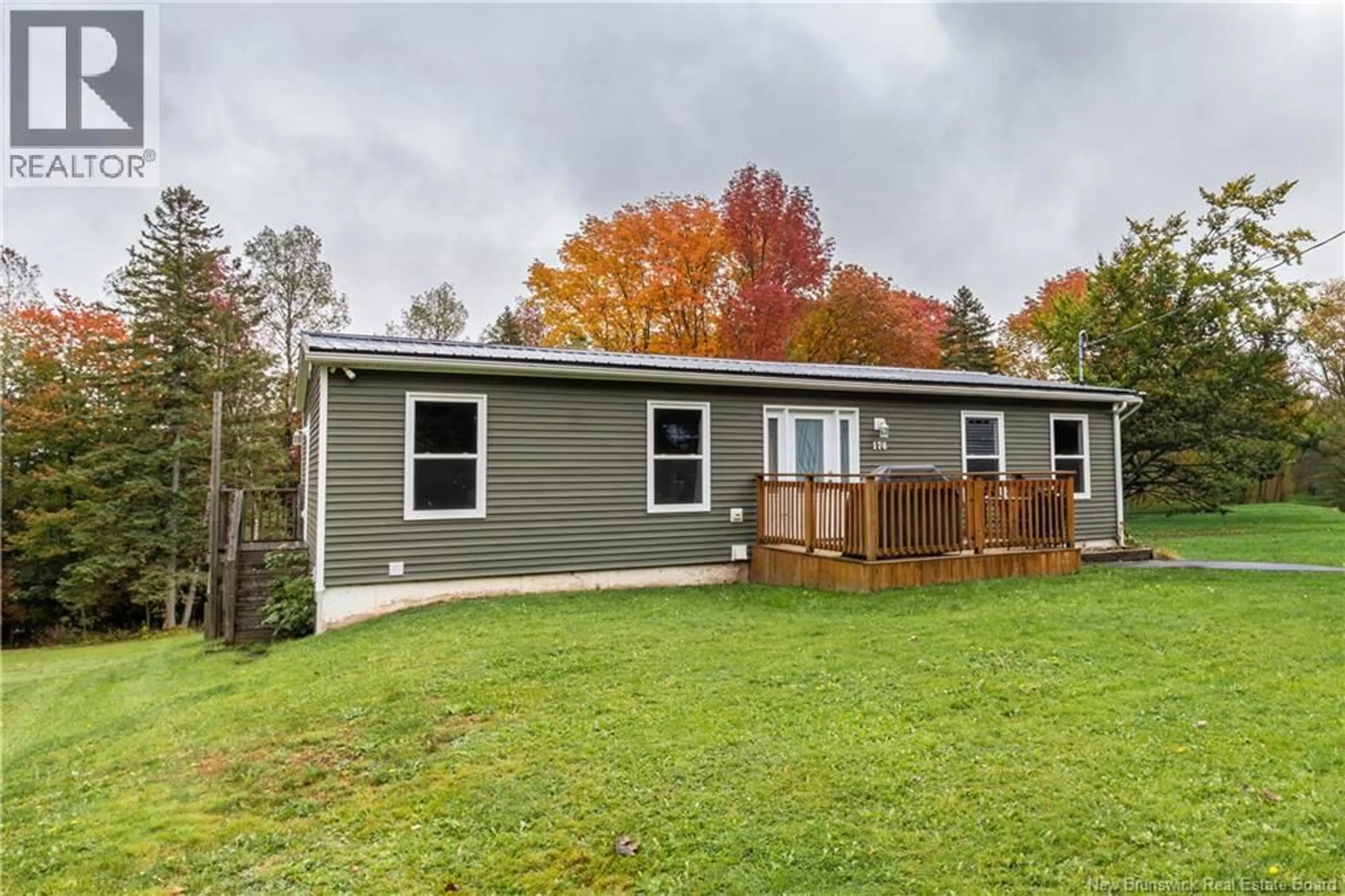 Home with vinyl exterior material, unknown for 178 PLEASANT AVENUE, Sussex New Brunswick E4E1Y2