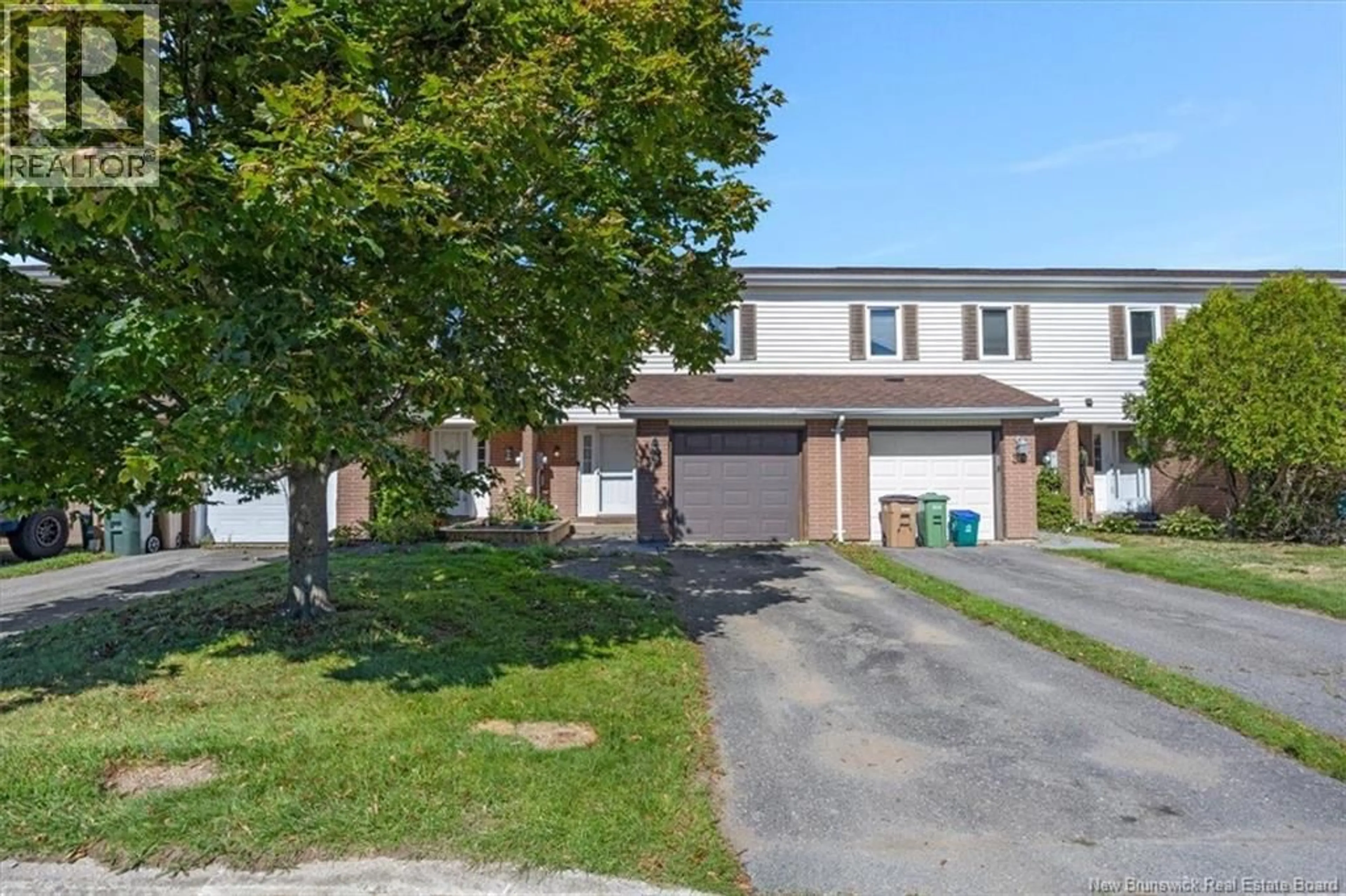 A pic from outside/outdoor area/front of a property/back of a property/a pic from drone, street for 32 DRIFTWOOD LANE, Saint John New Brunswick E2M5L5