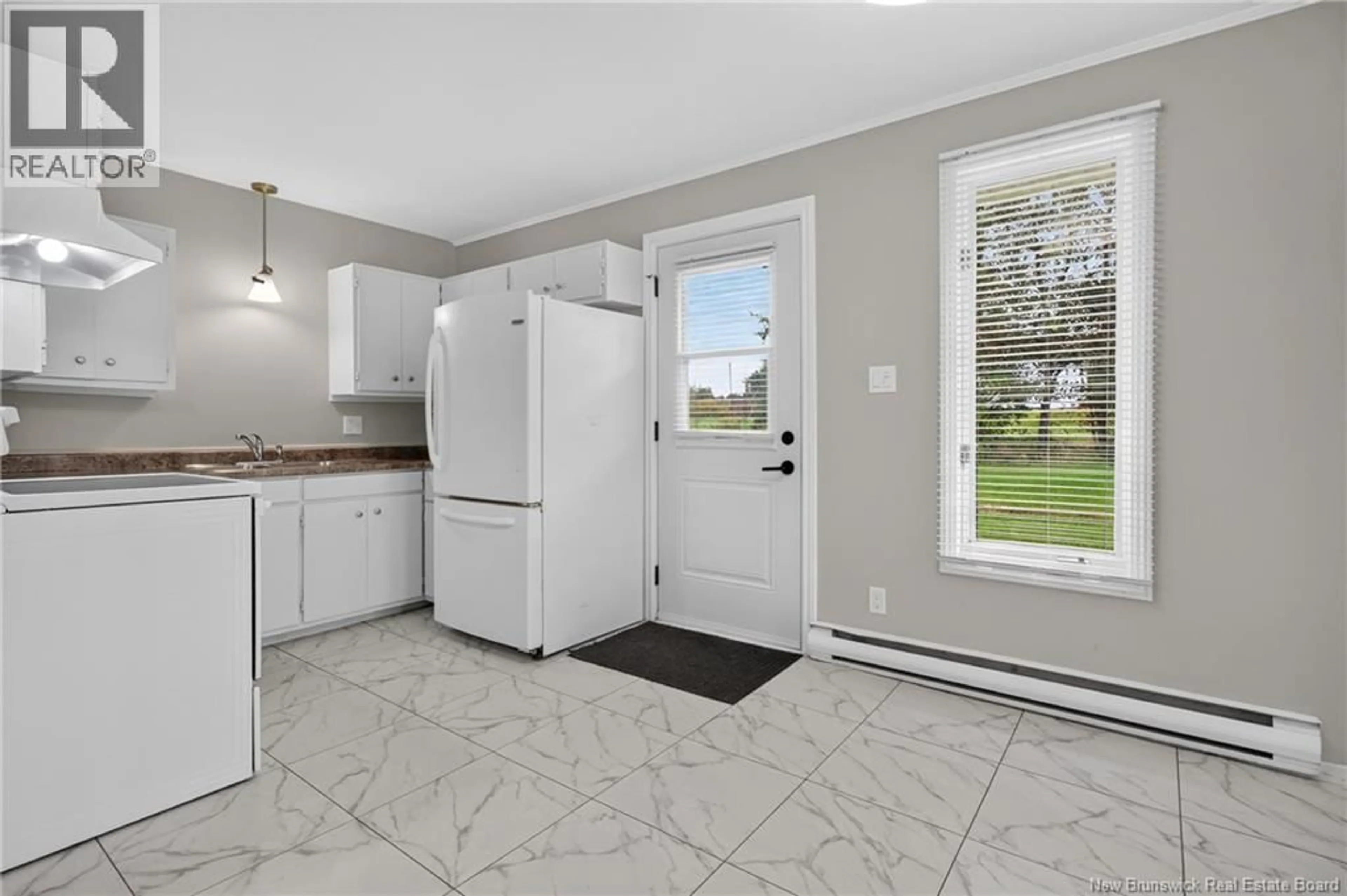 Standard kitchen, ceramic/tile floor for 3086 ROUTE 132, Scoudouc New Brunswick E4P3S4