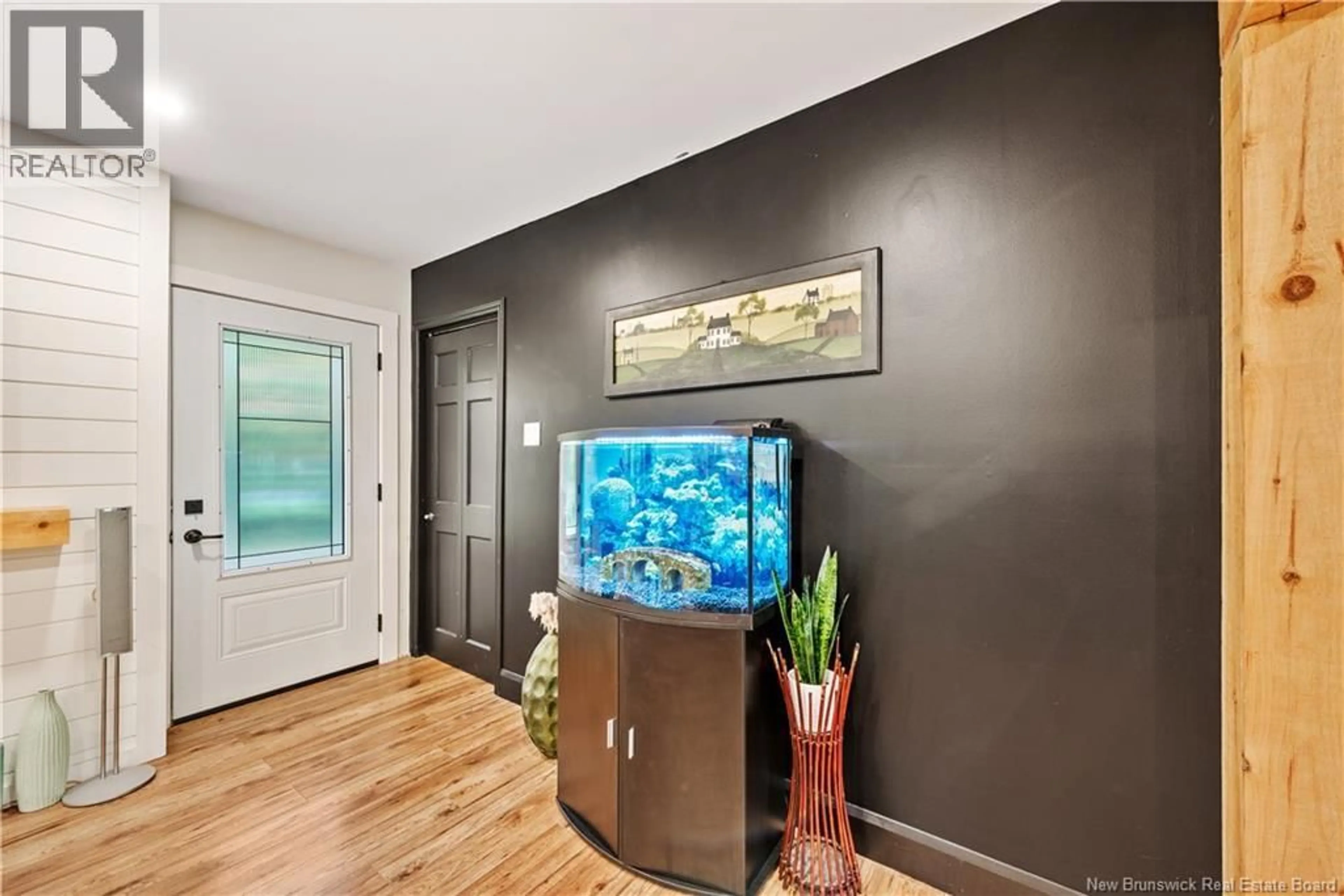 Indoor entryway for 45 SCOTCH SETTLEMENT, Irishtown New Brunswick E1H1P6