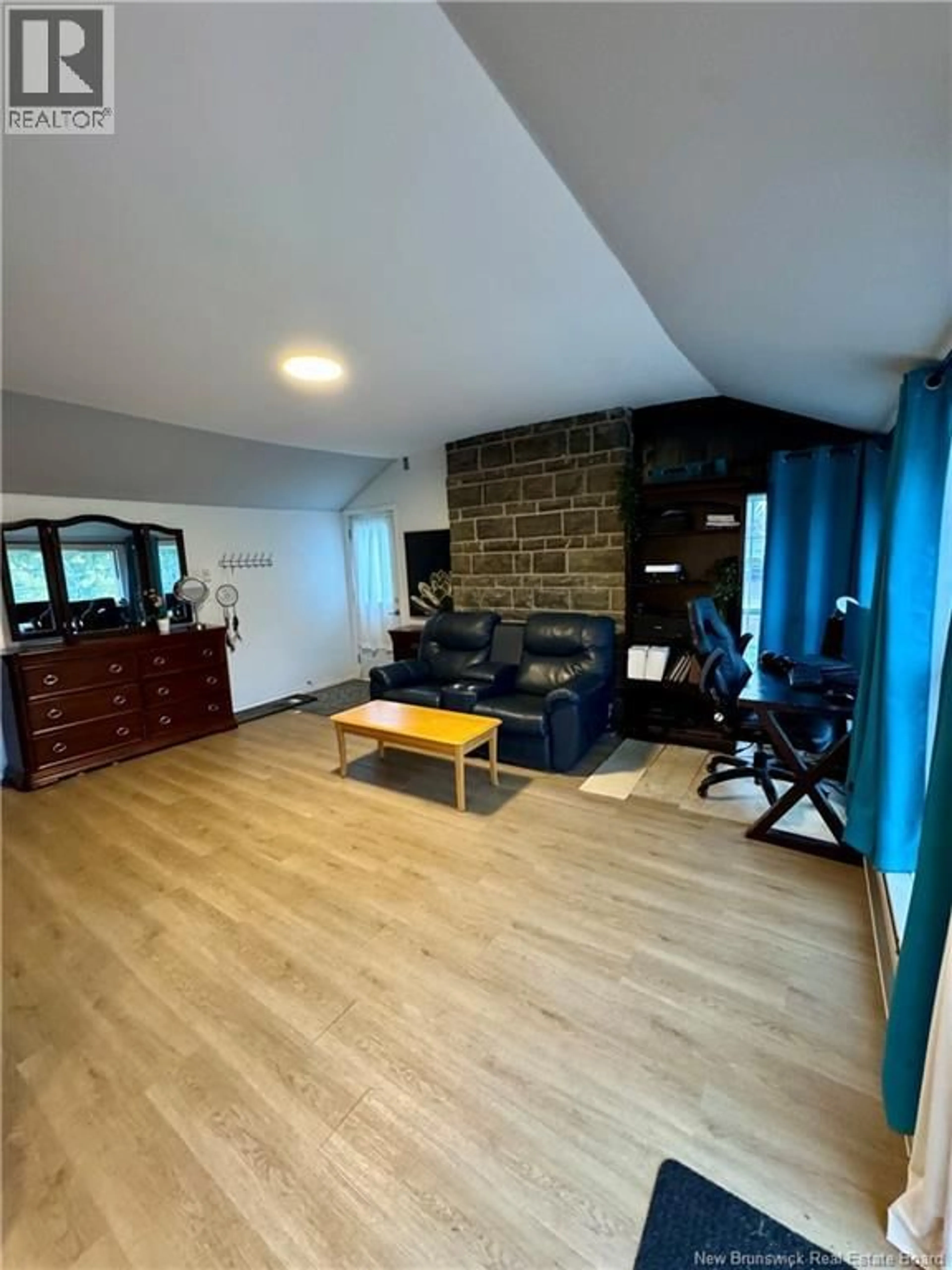 A pic of a room for 23 SUNSET LANE, Pointe-Du-Chêne New Brunswick E4P5H2