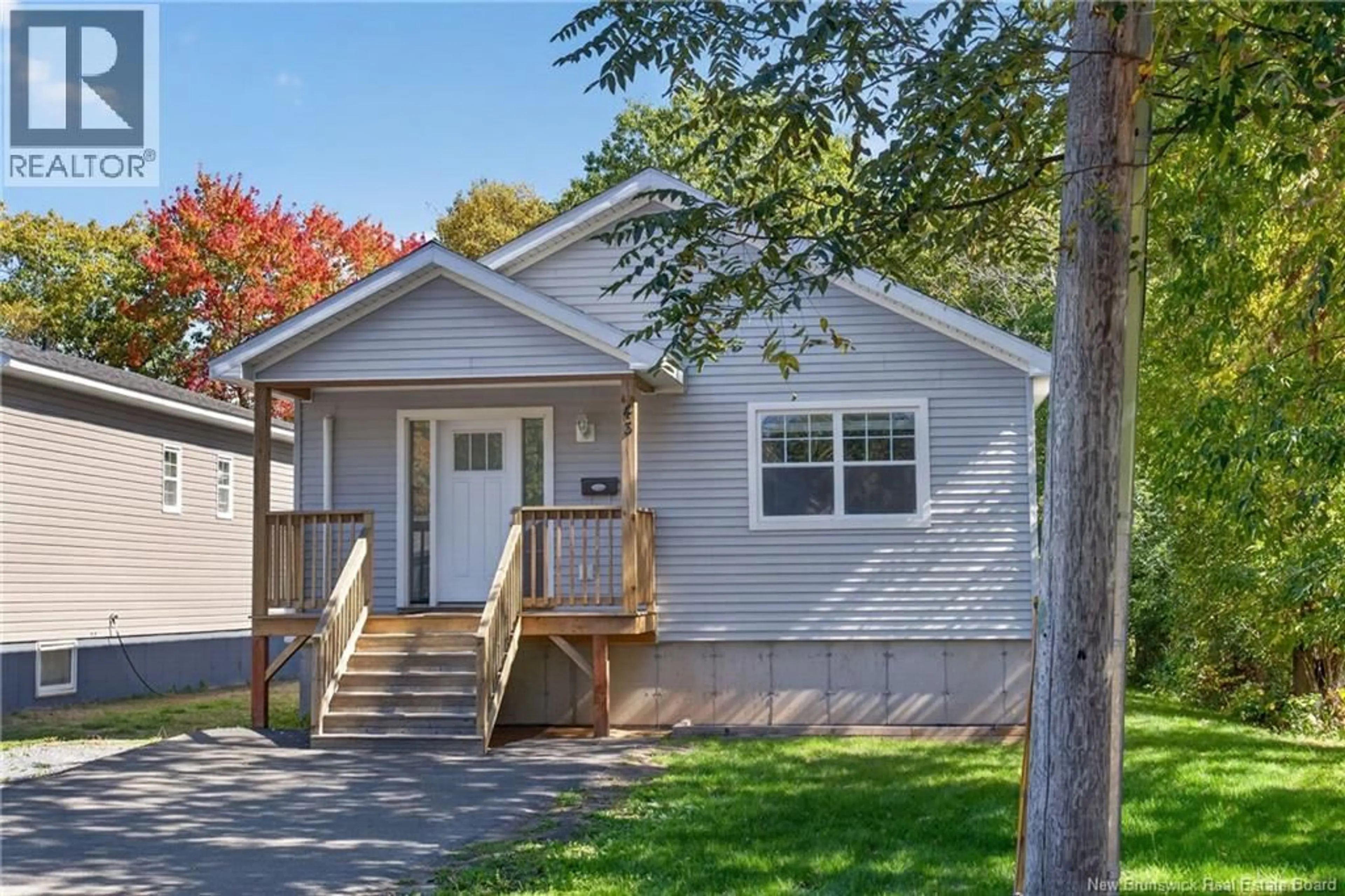 Home with vinyl exterior material, street for 43 EATMAN AVENUE, Fredericton New Brunswick E3A3V7