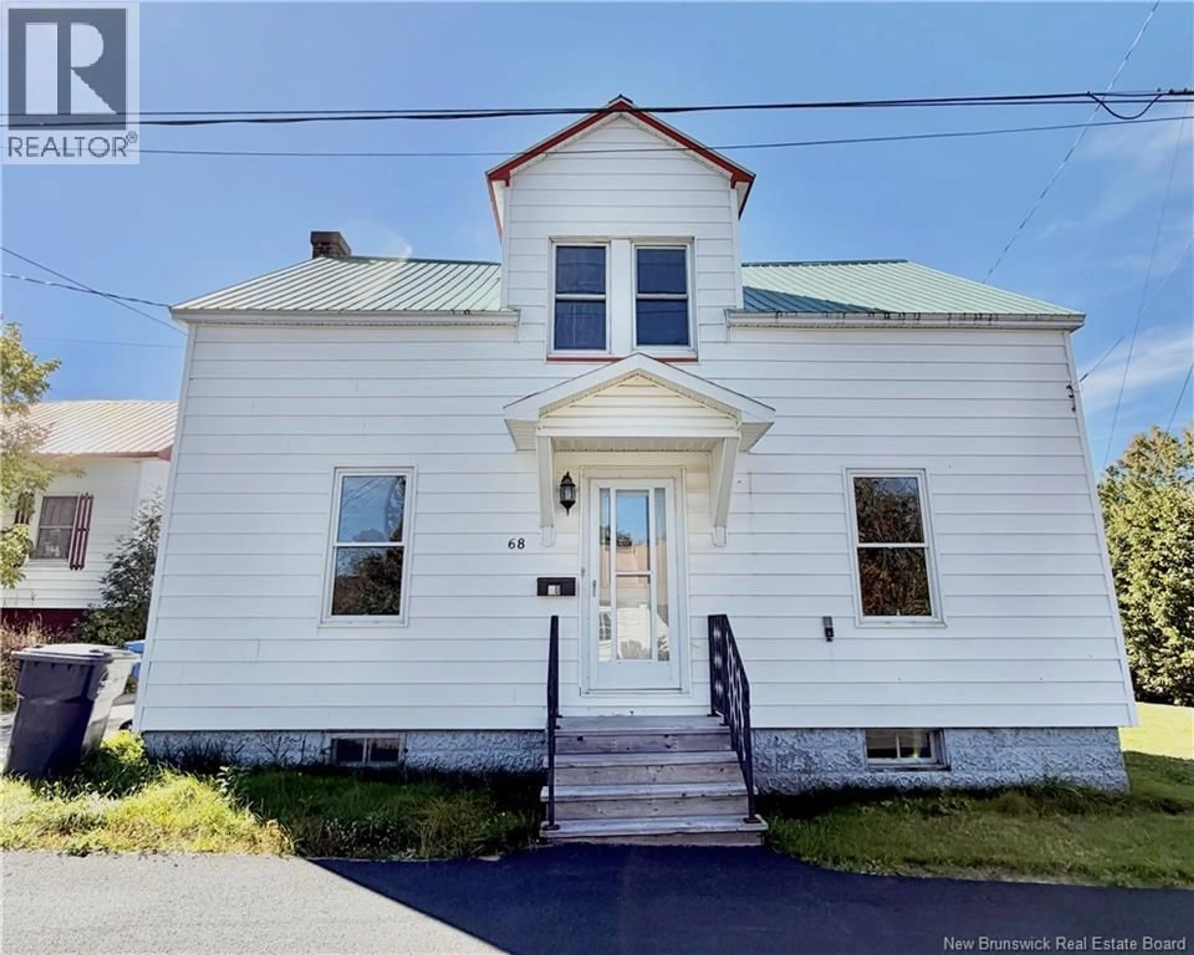 Unknown for 68 CUNARD, Miramichi New Brunswick E1N3A7