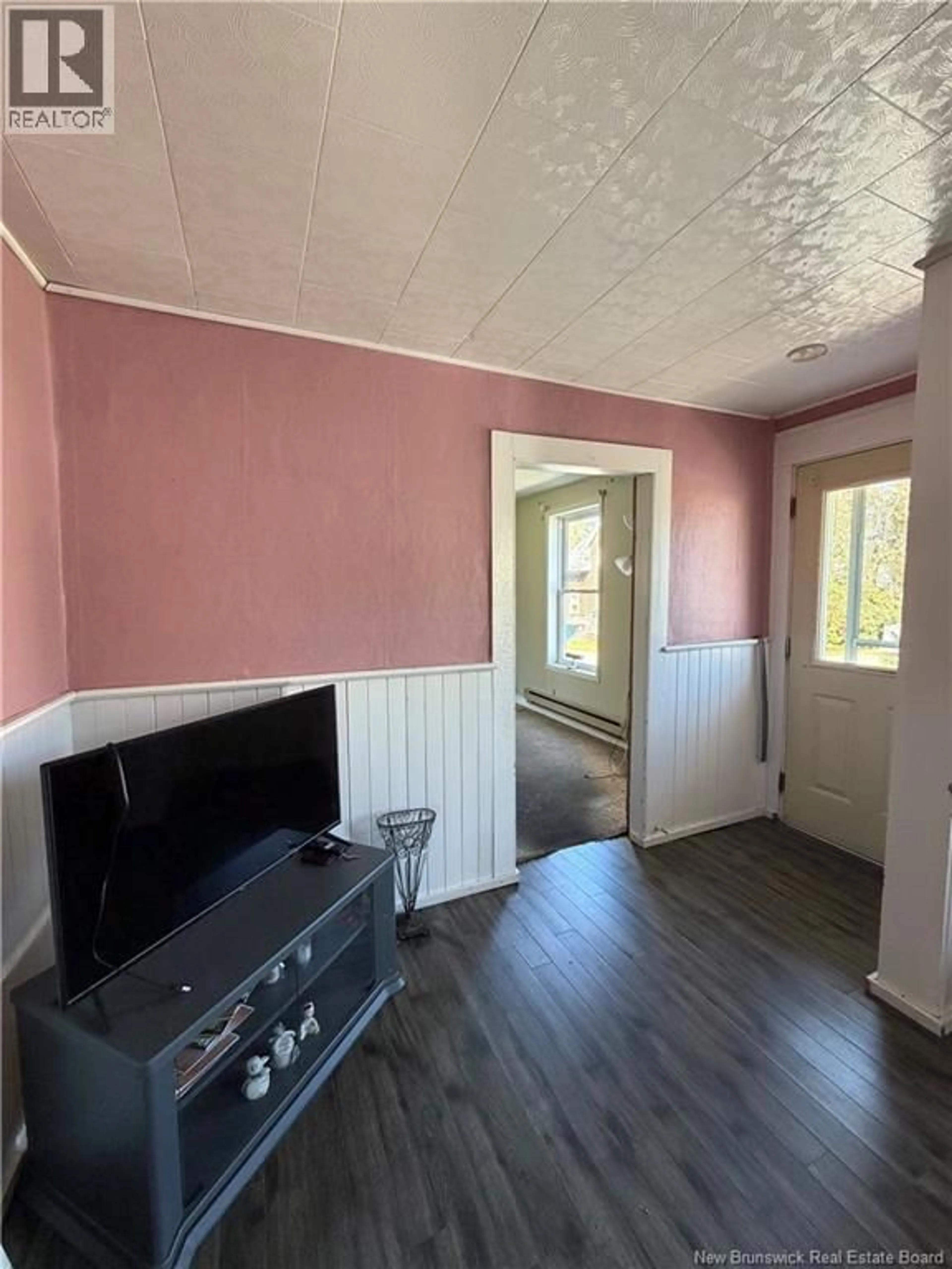 A pic of a room for 68 CUNARD, Miramichi New Brunswick E1N3A7