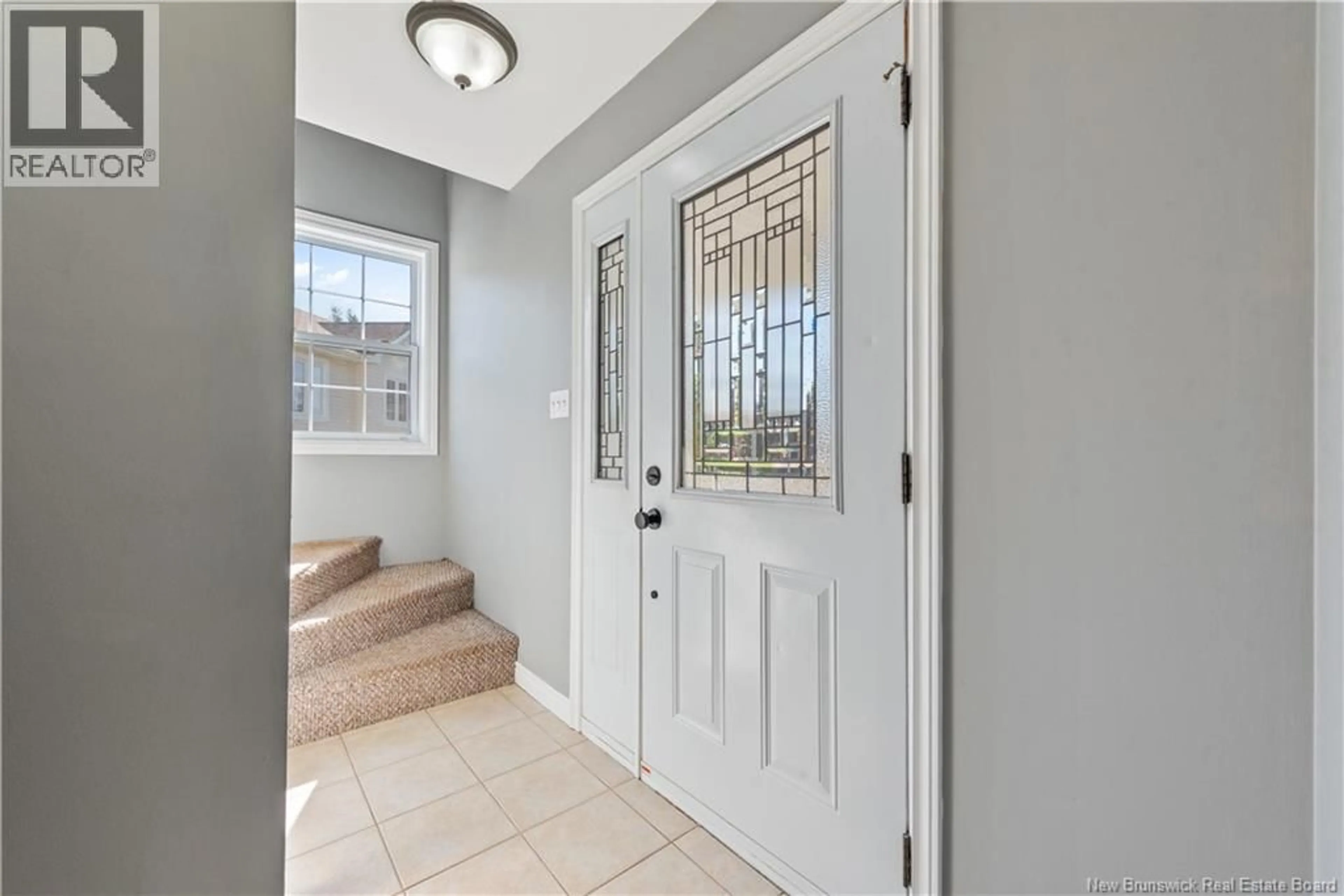 Indoor entryway for 96 NICOLAS STREET, Dieppe New Brunswick E1A8L7