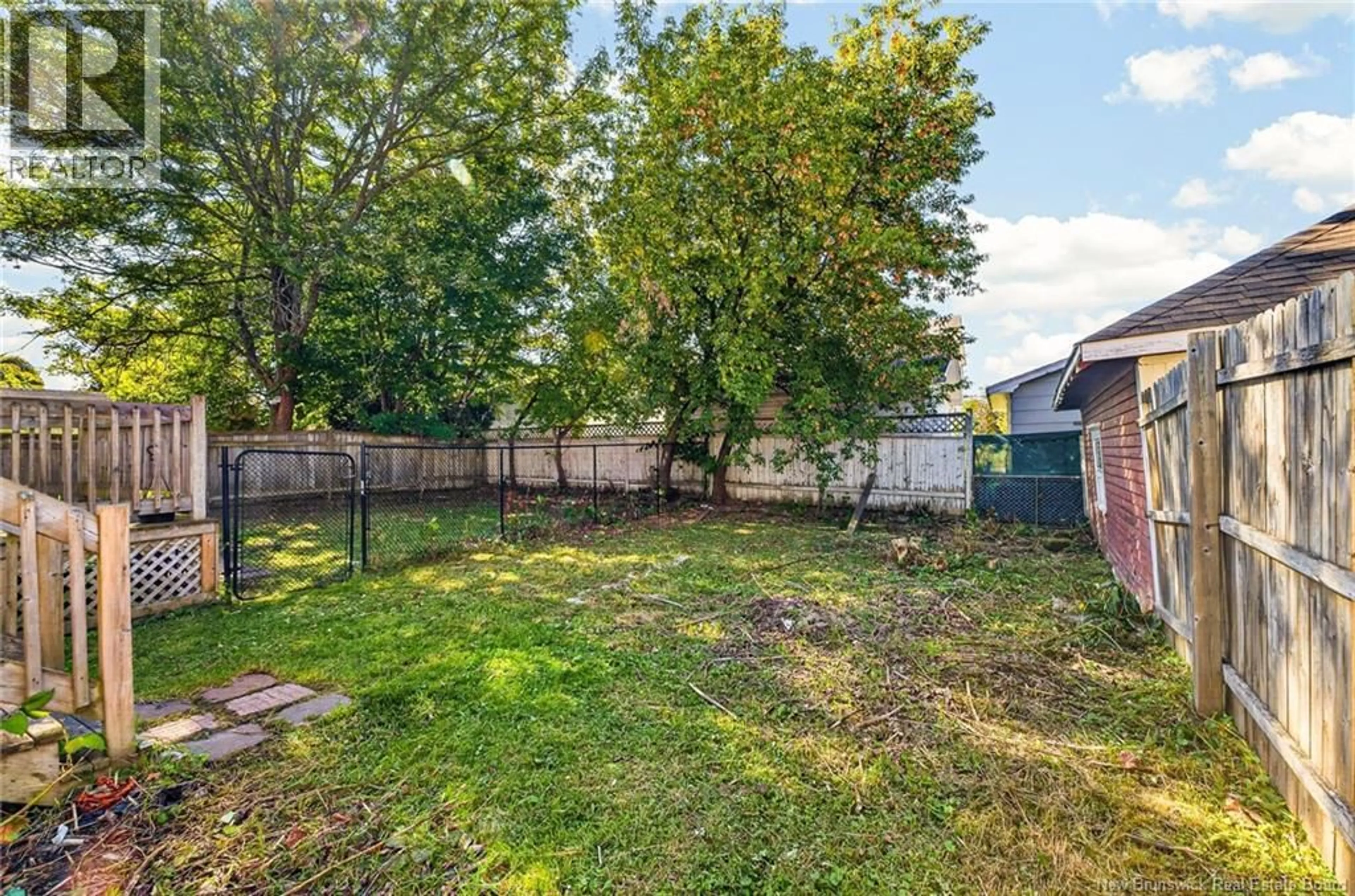 Patio, street for 24-26 HENRY, Moncton New Brunswick E1C5B7