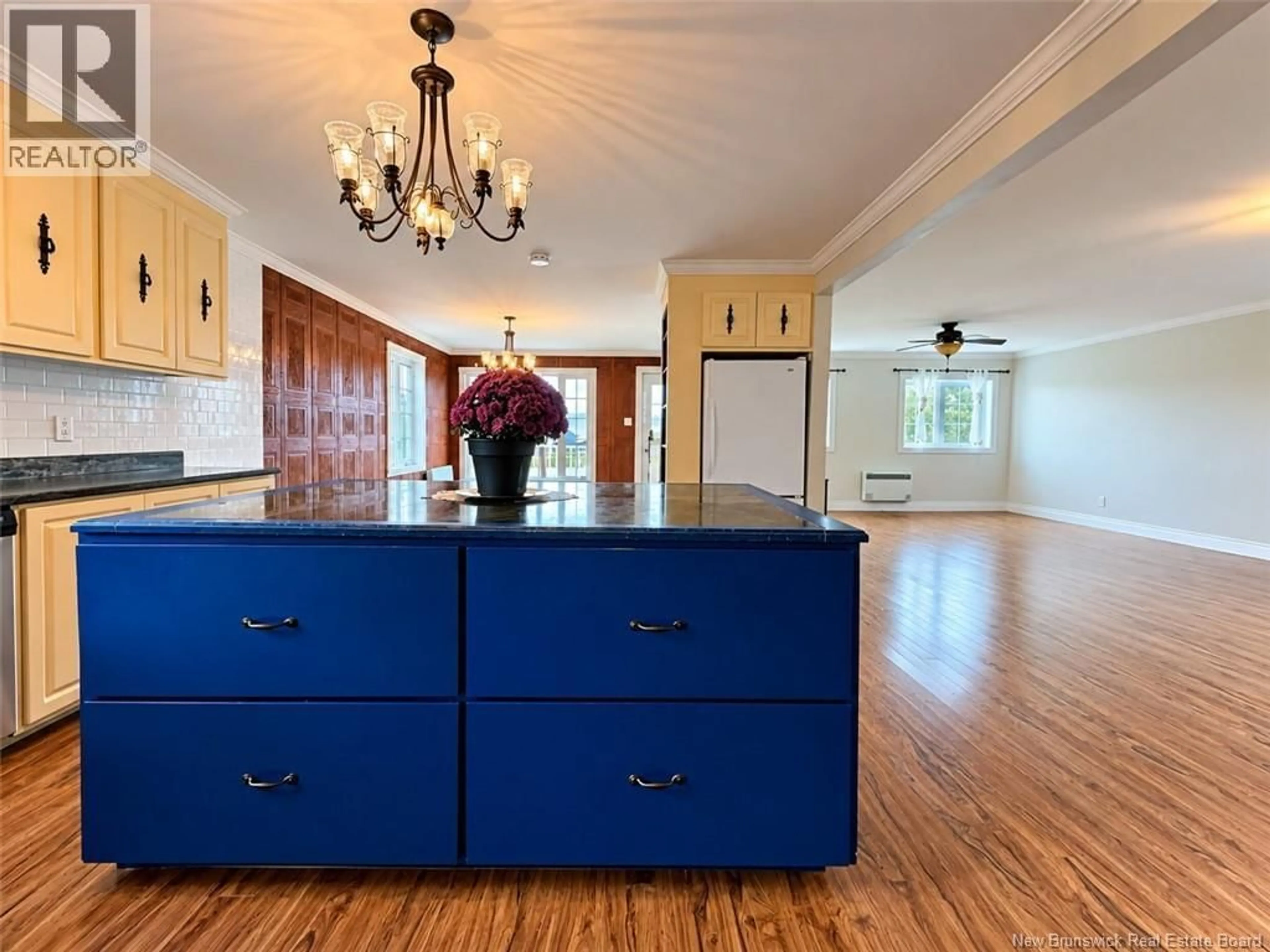 Open concept kitchen, unknown for 460 VANIER STREET, Campbellton New Brunswick E3N1V7