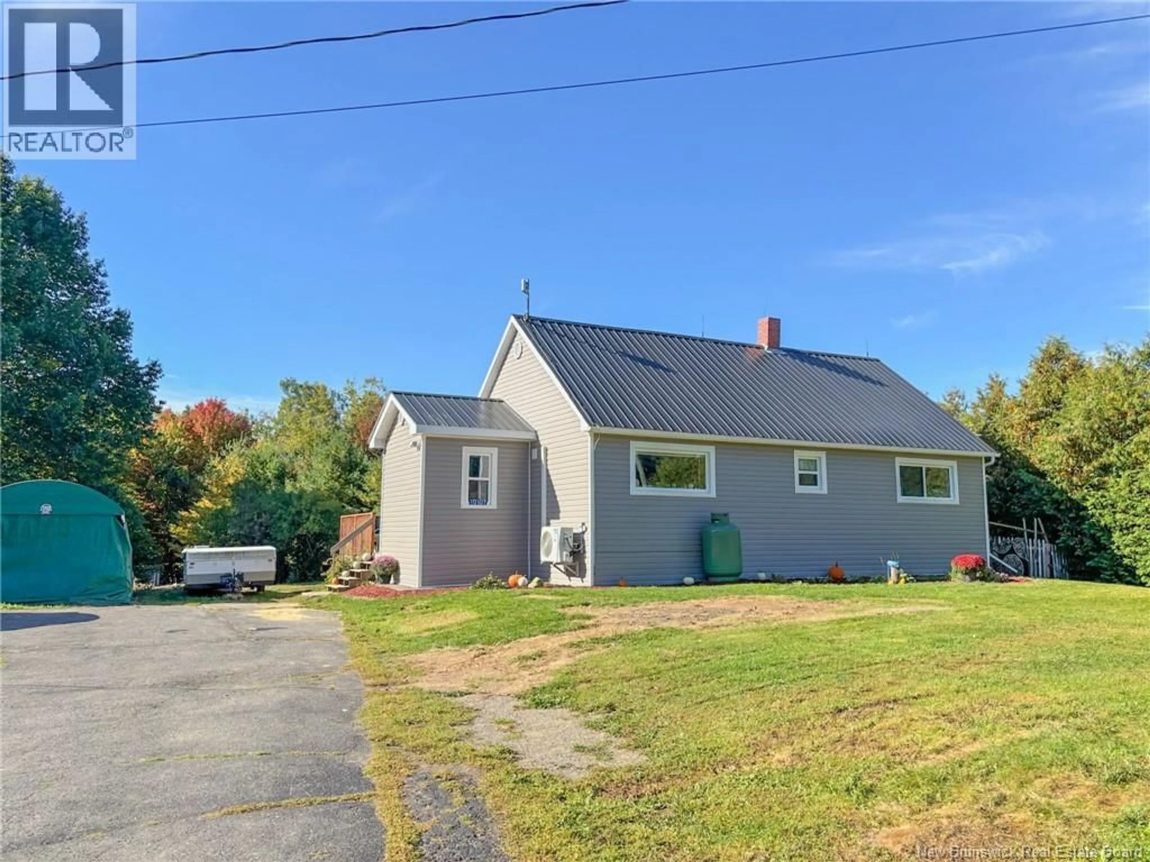 A pic from outside/outdoor area/front of a property/back of a property/a pic from drone, street for 10107 ROUTE 105, Beechwood New Brunswick E7J2A5