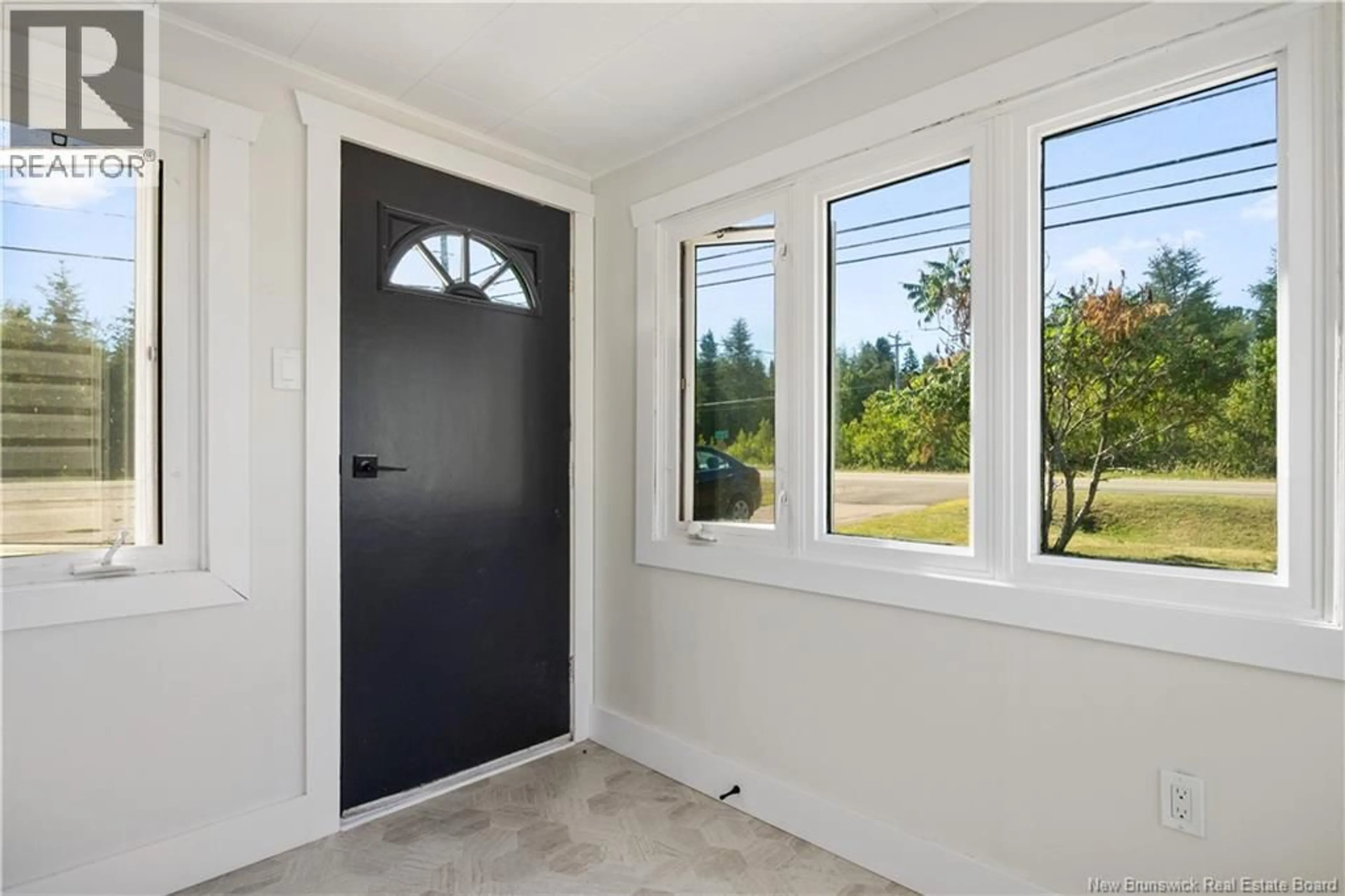 Indoor entryway for 9739 ROUTE 134, Aldouane New Brunswick E4W5J6