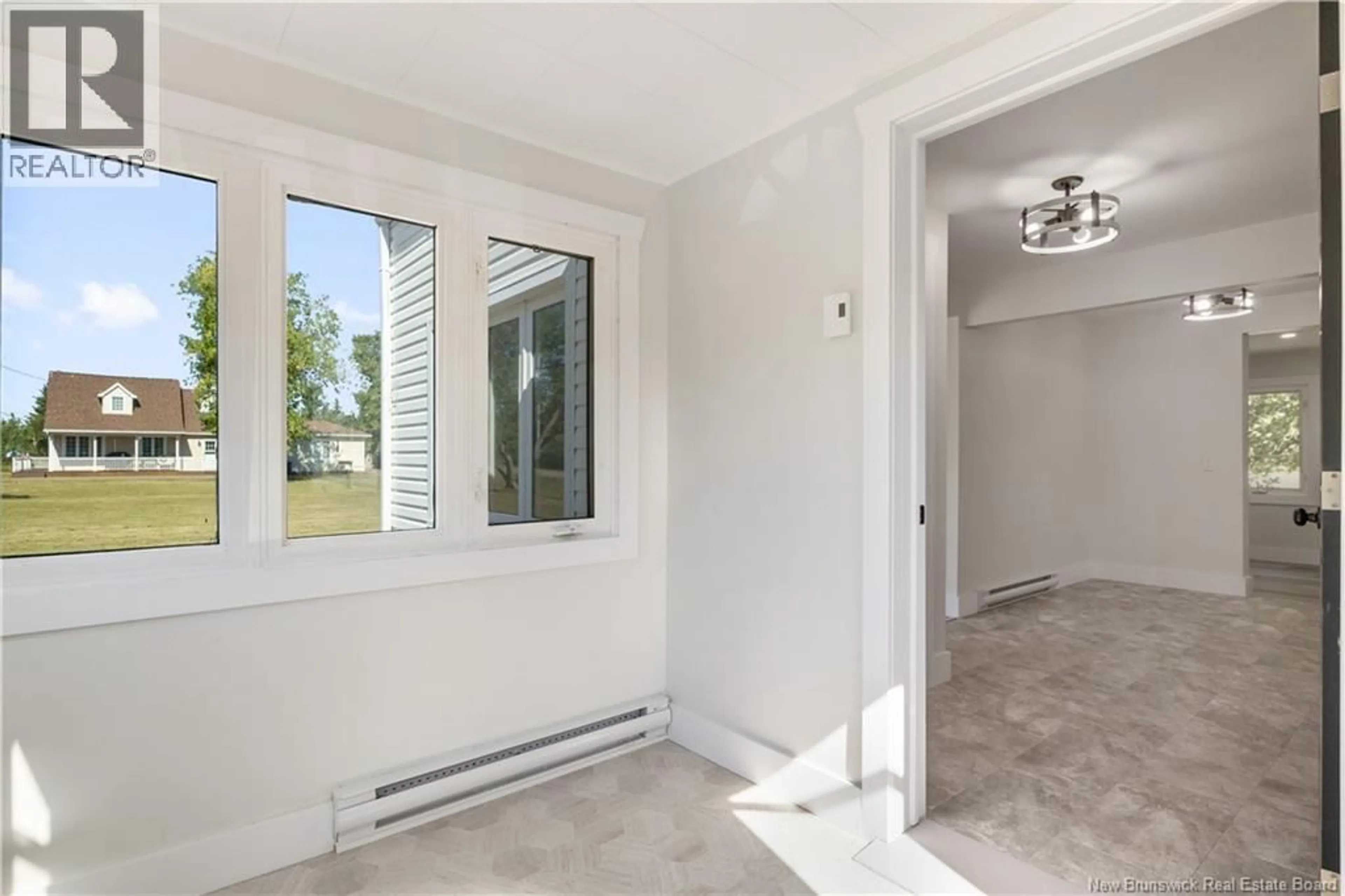 Indoor entryway for 9739 ROUTE 134, Aldouane New Brunswick E4W5J6