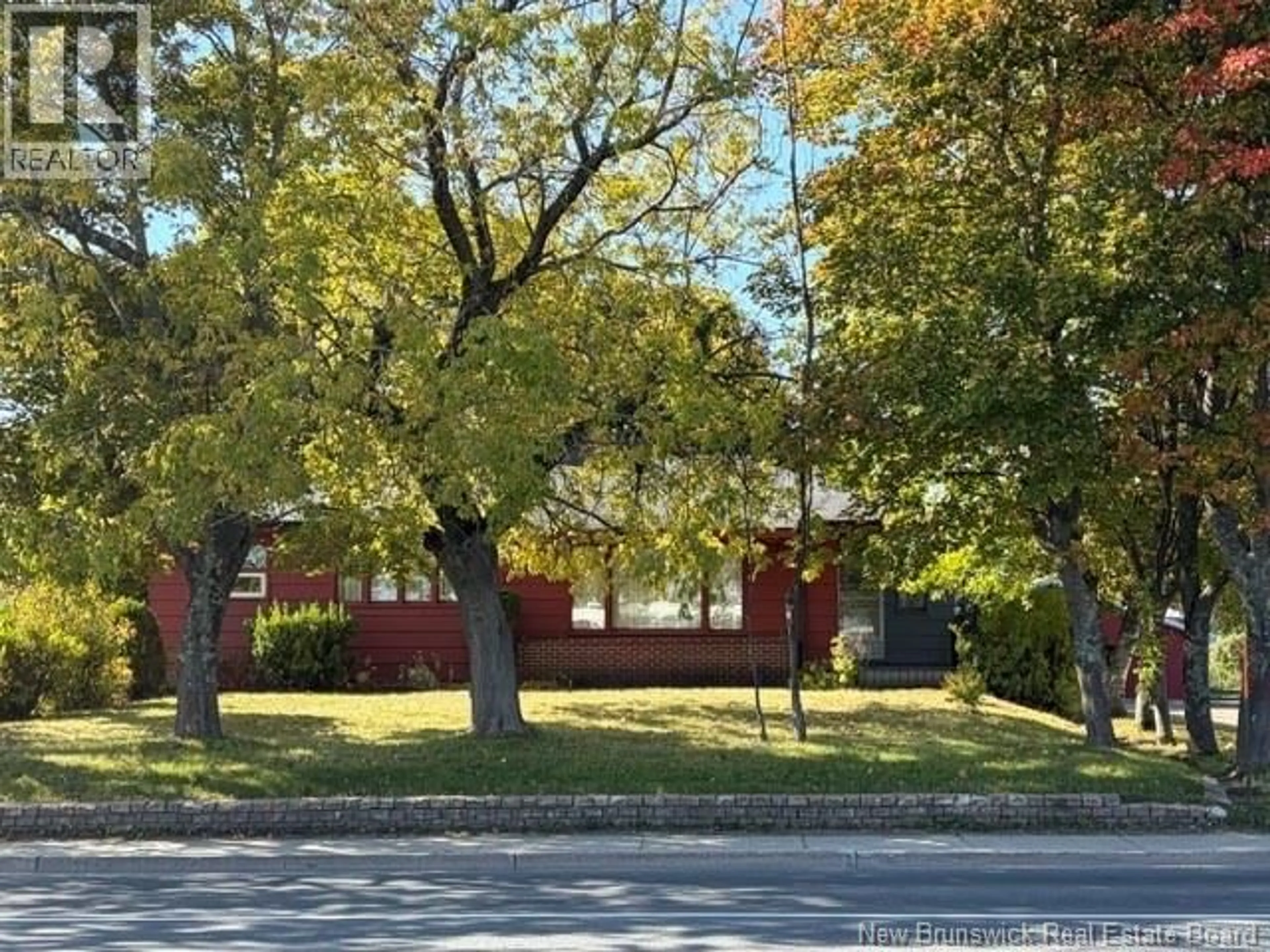 A pic from outside/outdoor area/front of a property/back of a property/a pic from drone, street for 1285 ST PETER AVENUE, Bathurst New Brunswick E2A3A4