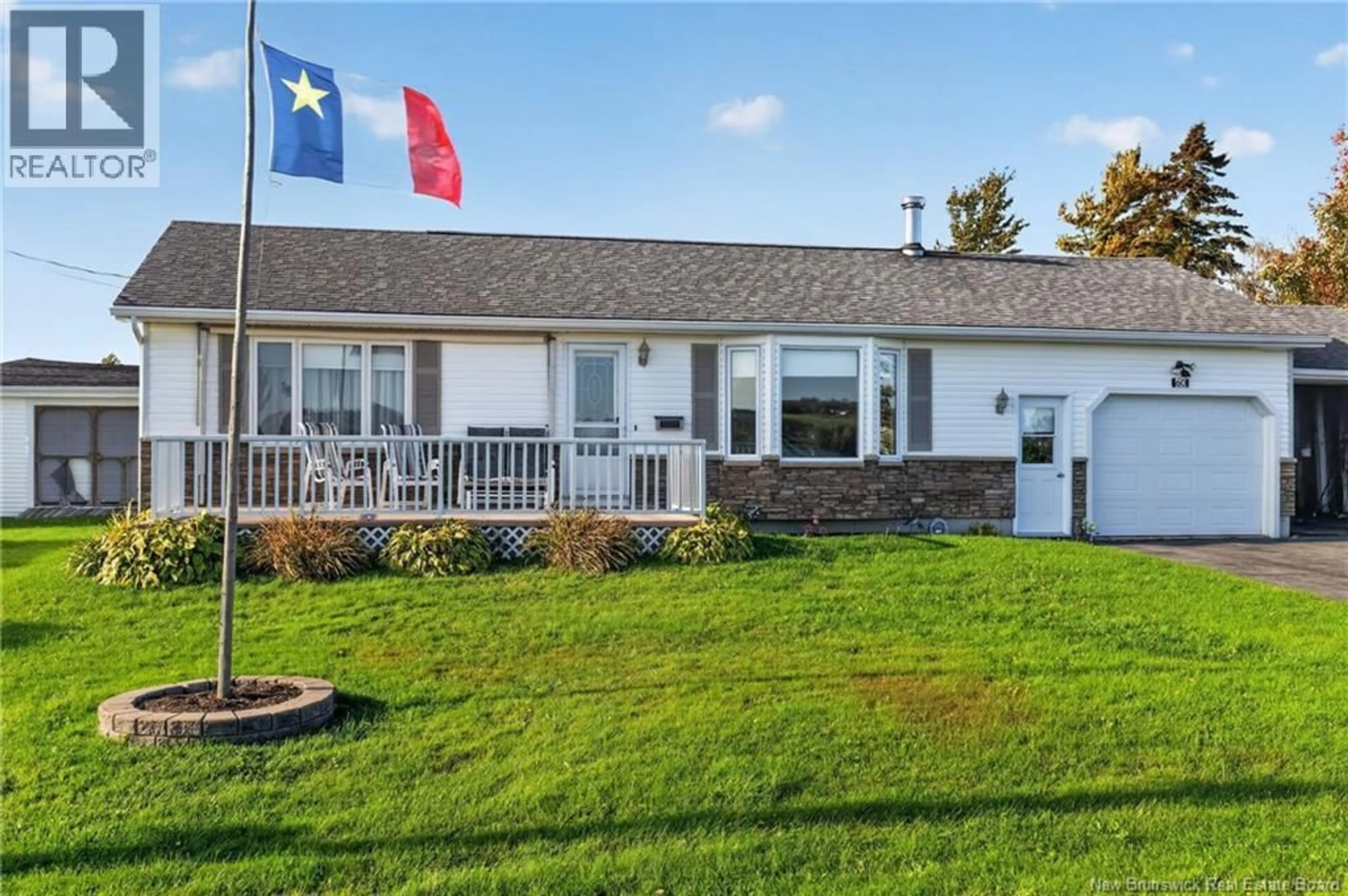 Home with vinyl exterior material, unknown for 60 LEONARD STREET, Sainte-Marie-De-Kent New Brunswick E4S1W4