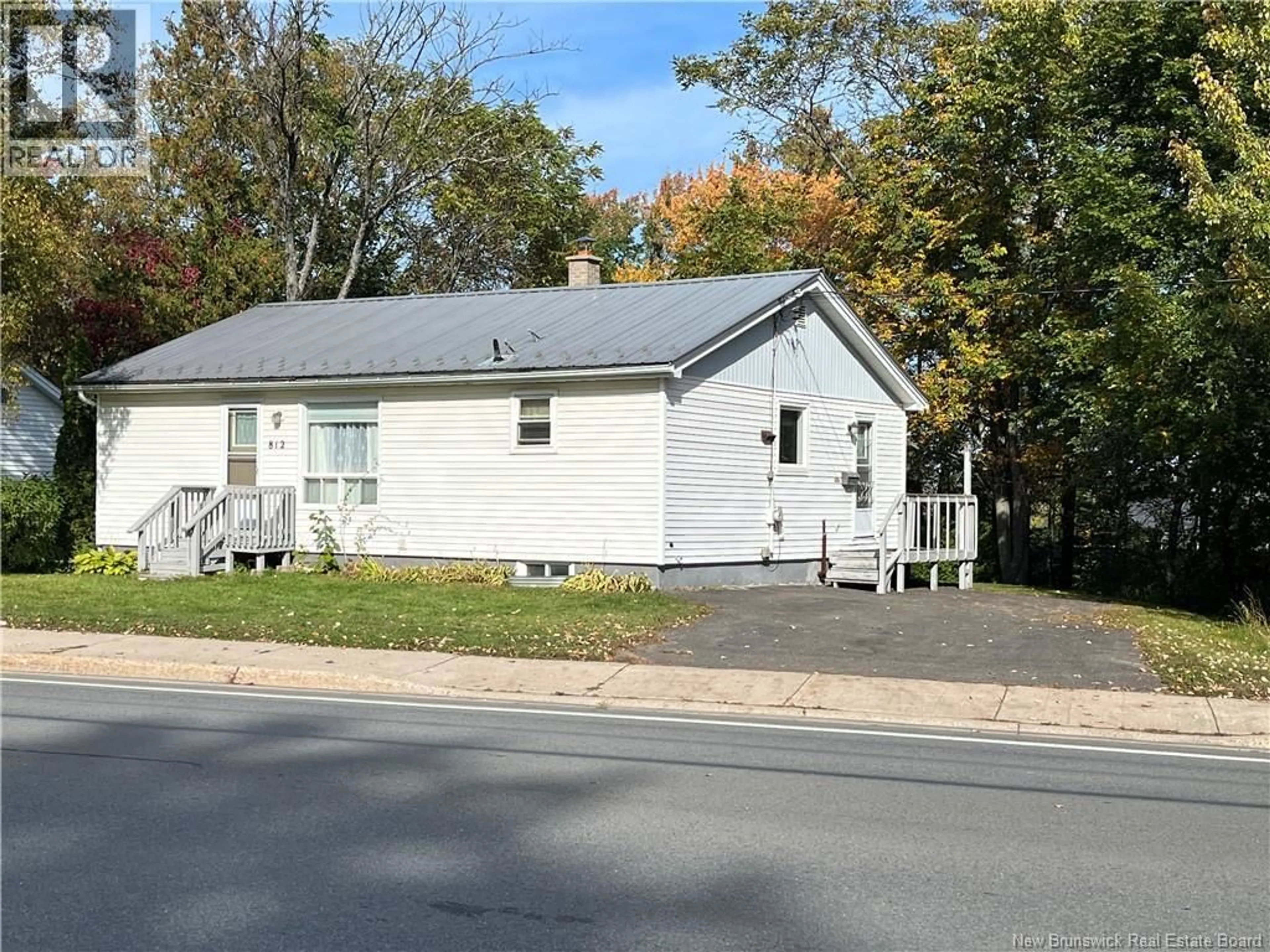 Home with vinyl exterior material, street for 812 FOREST HILL ROAD, Fredericton New Brunswick E3B4K8