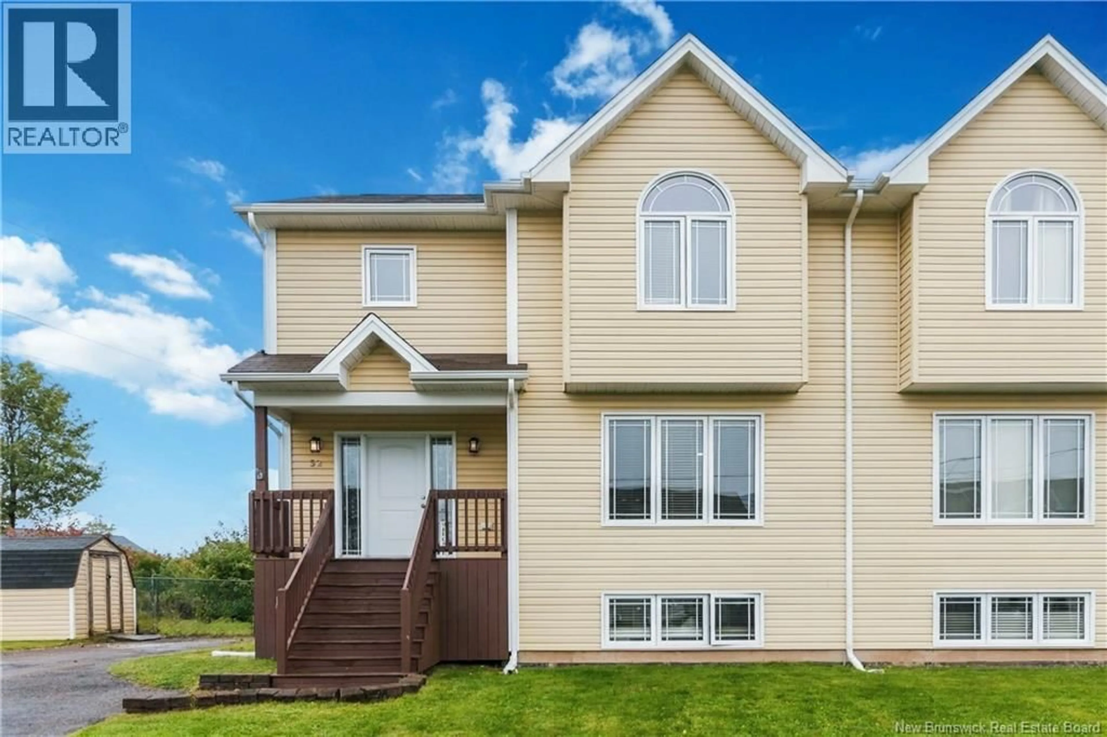 Home with vinyl exterior material, unknown for 52 CORIANDER STREET, Moncton New Brunswick E1G0R6