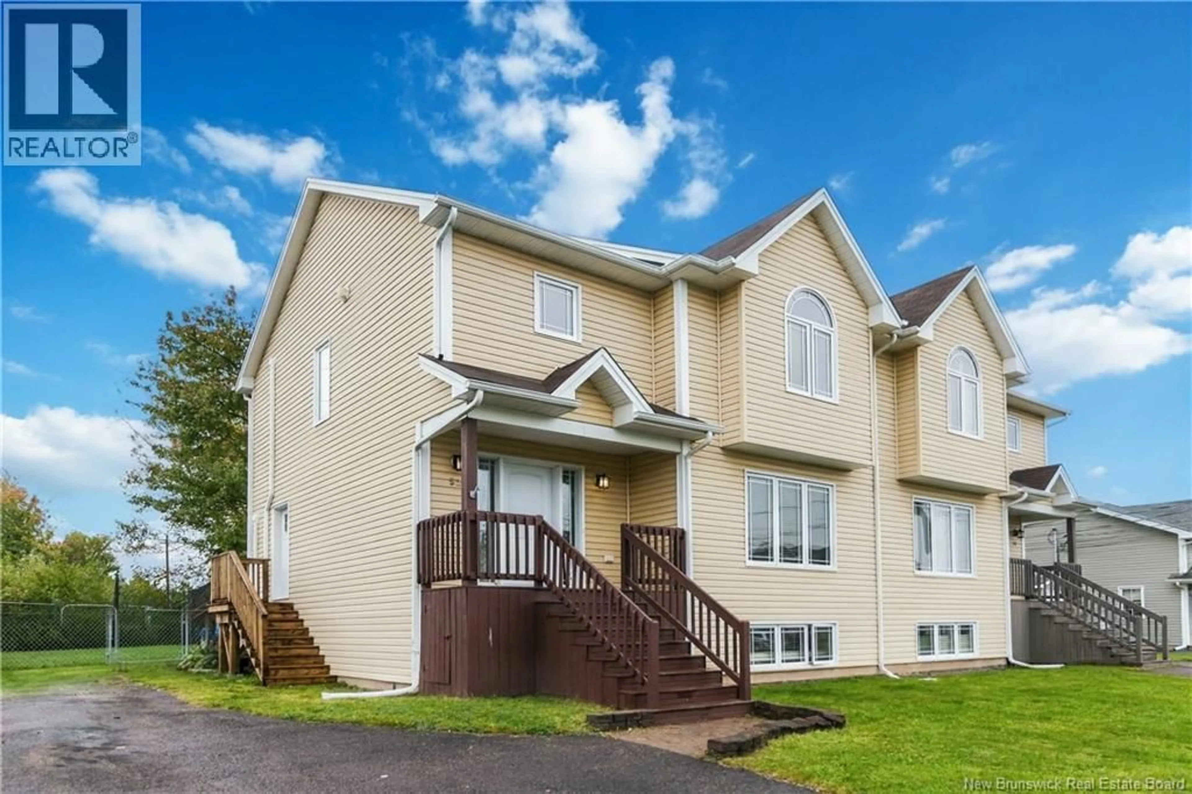 Home with vinyl exterior material, unknown for 52 CORIANDER STREET, Moncton New Brunswick E1G0R6