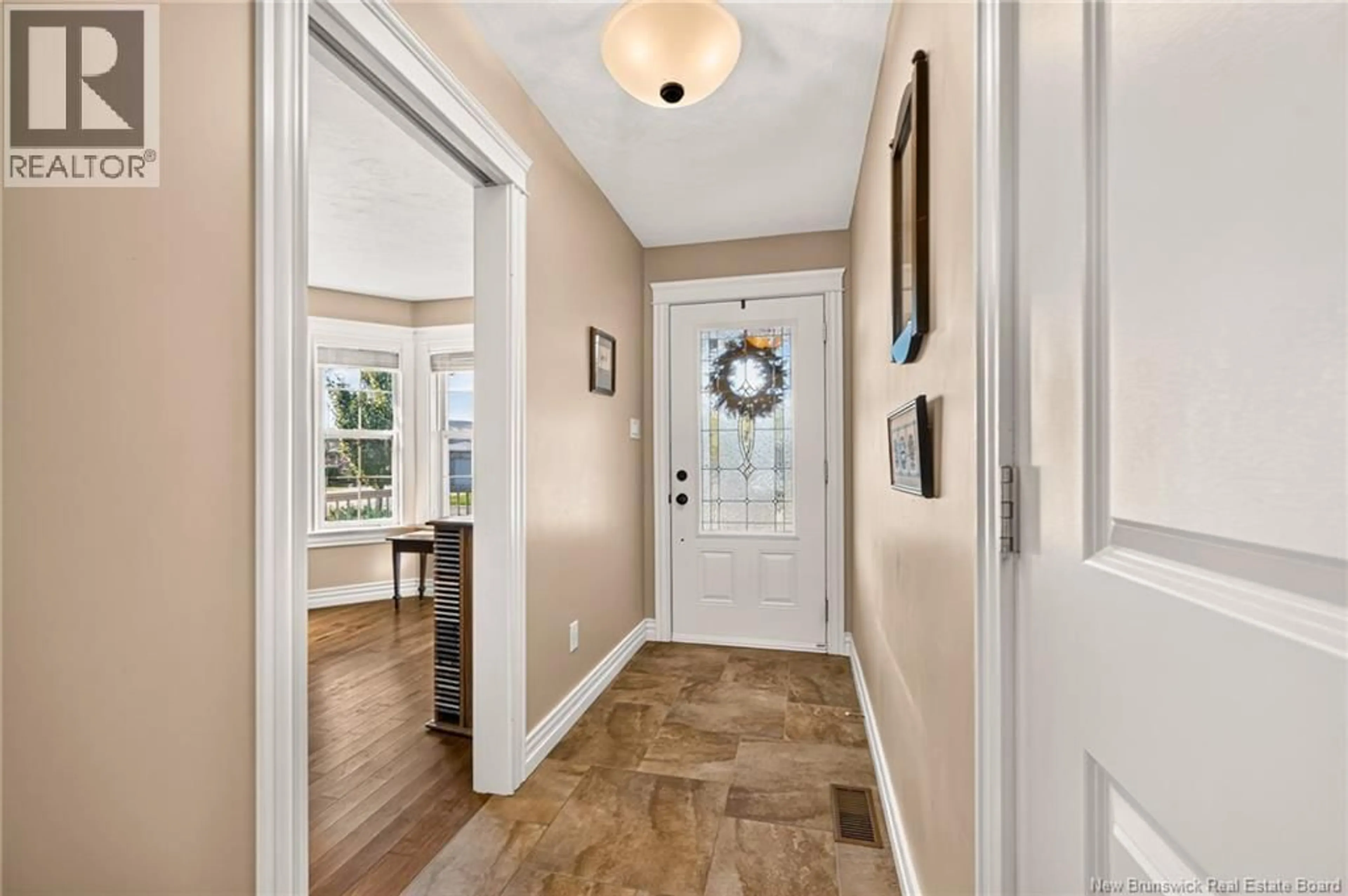 Indoor entryway for 51 THORNHILL CRESCENT, Moncton New Brunswick E1A6B1