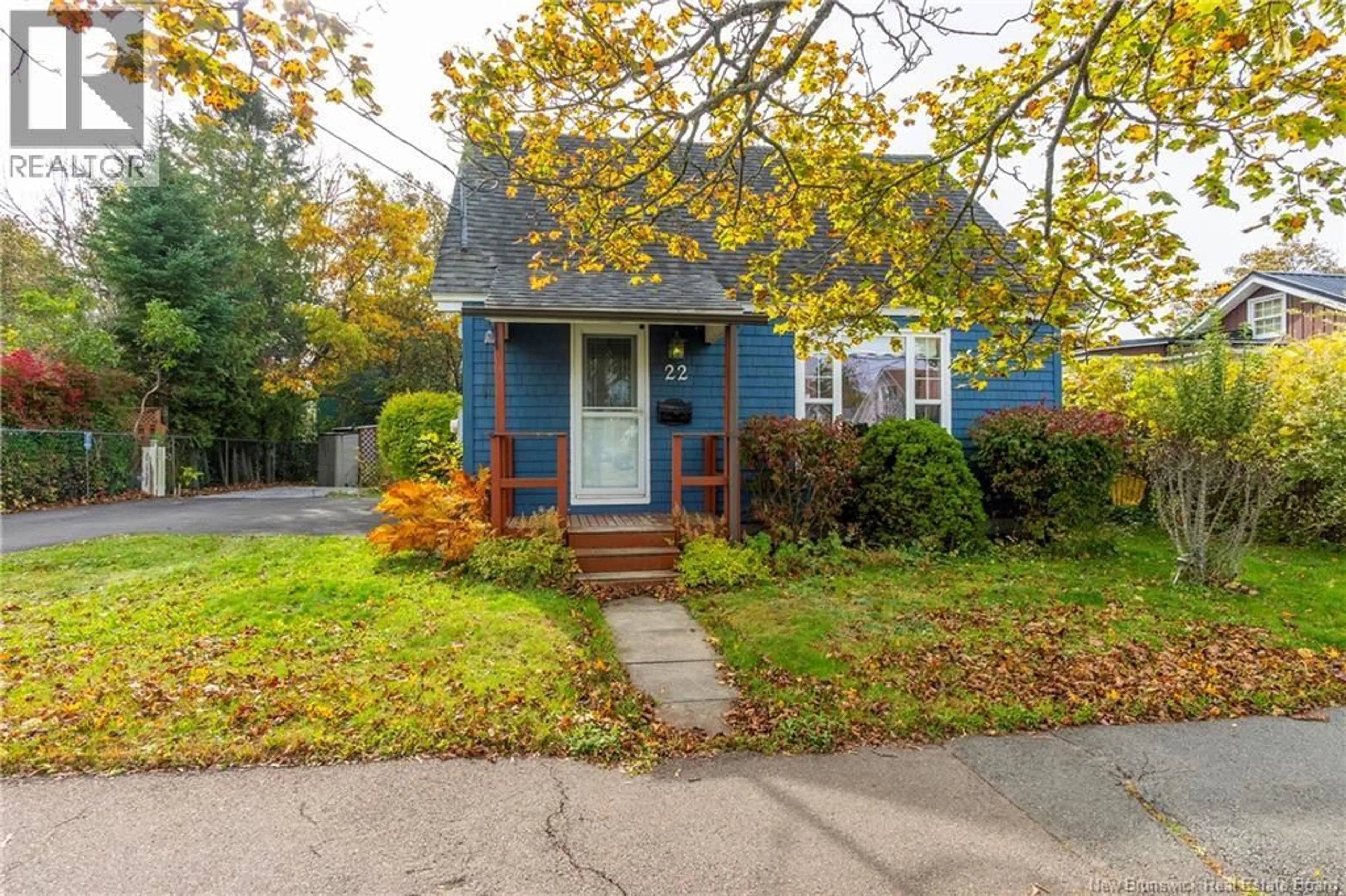 Home with vinyl exterior material, street for 22 VISART STREET, Saint John New Brunswick E2K1N4