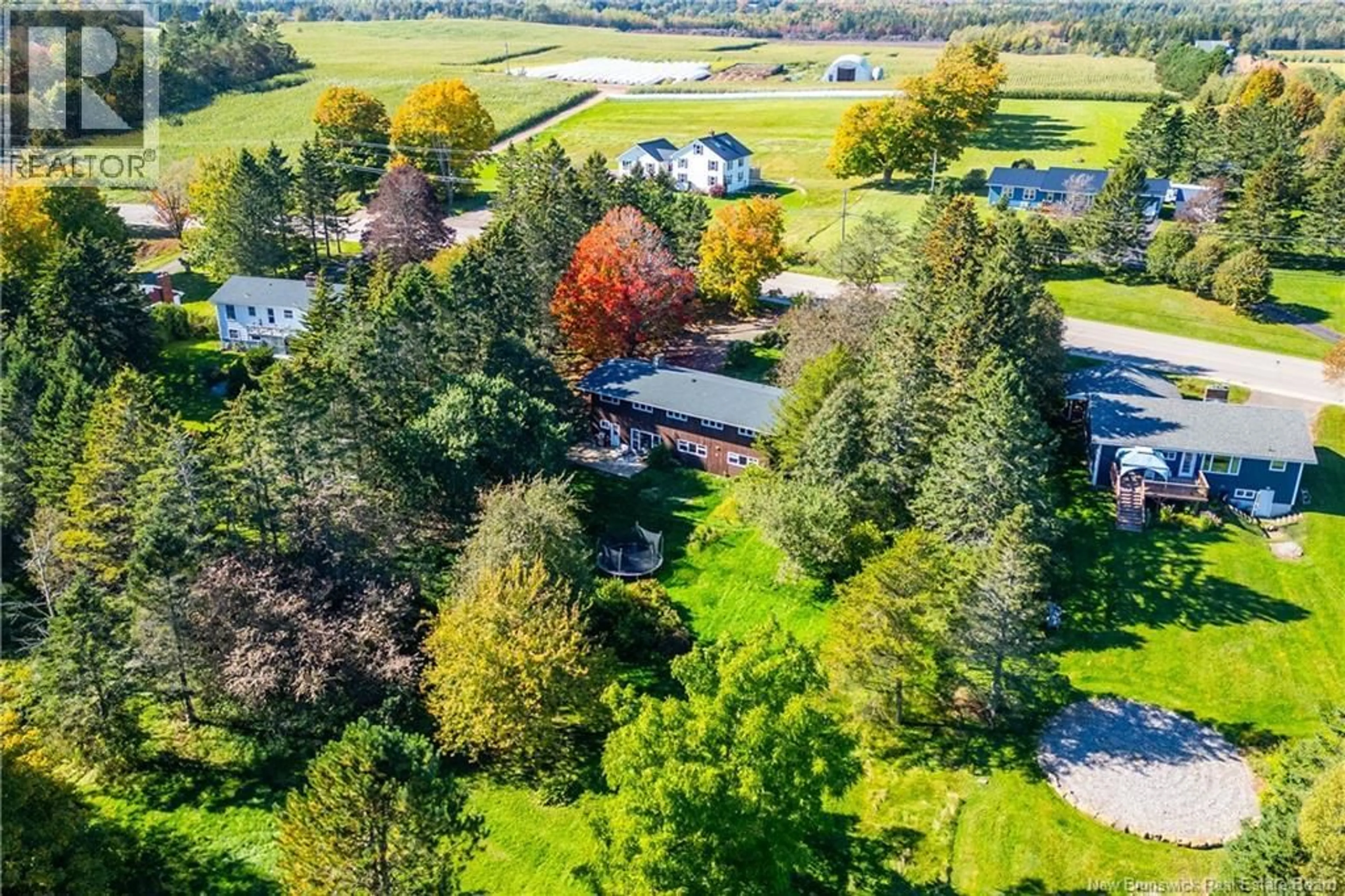A pic from outside/outdoor area/front of a property/back of a property/a pic from drone, unknown for 281 MAIN STREET, Sackville New Brunswick E4L3H2