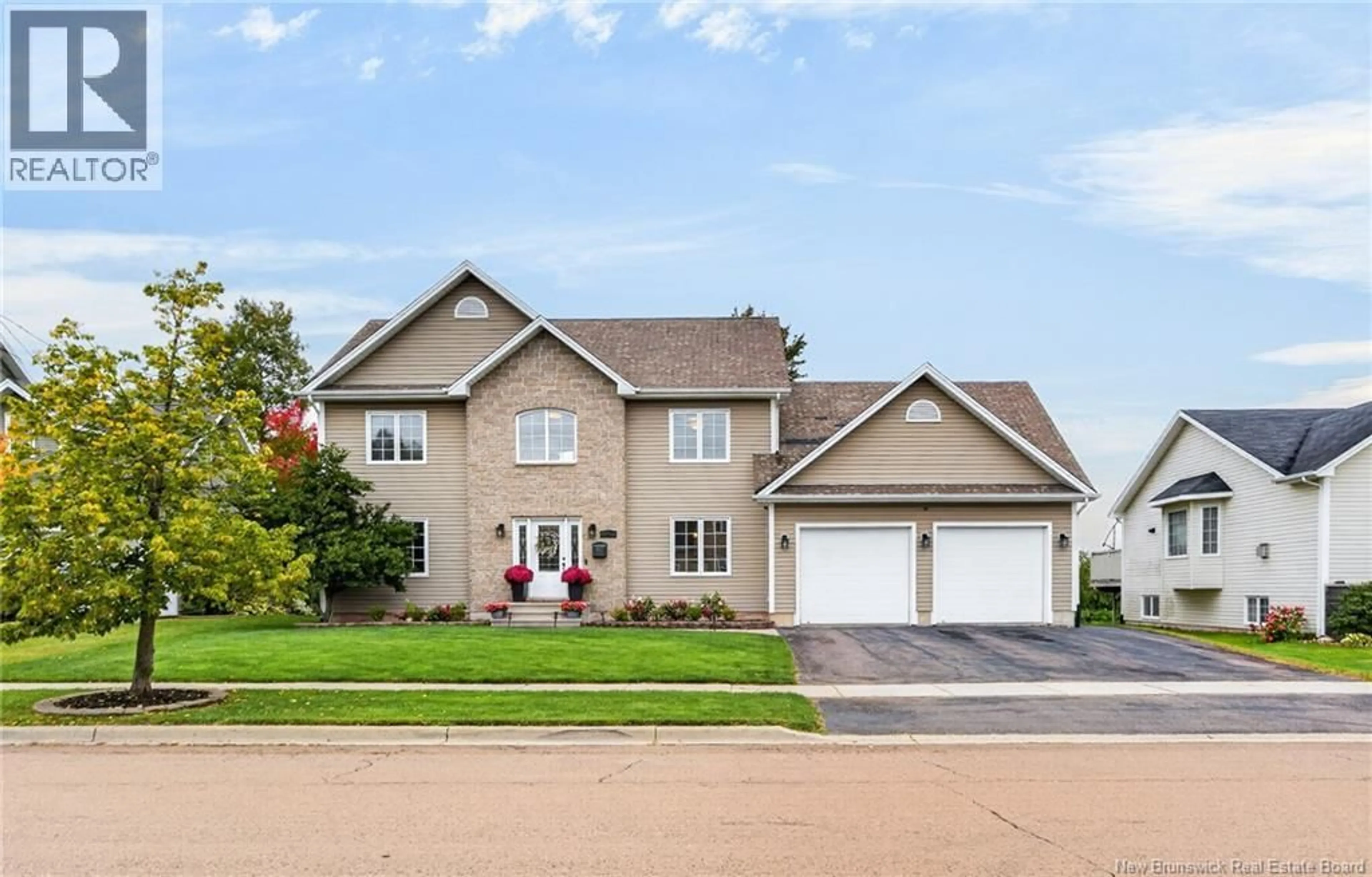 Home with vinyl exterior material, street for 197 MAILHOT AVENUE, Moncton New Brunswick E1G5B8