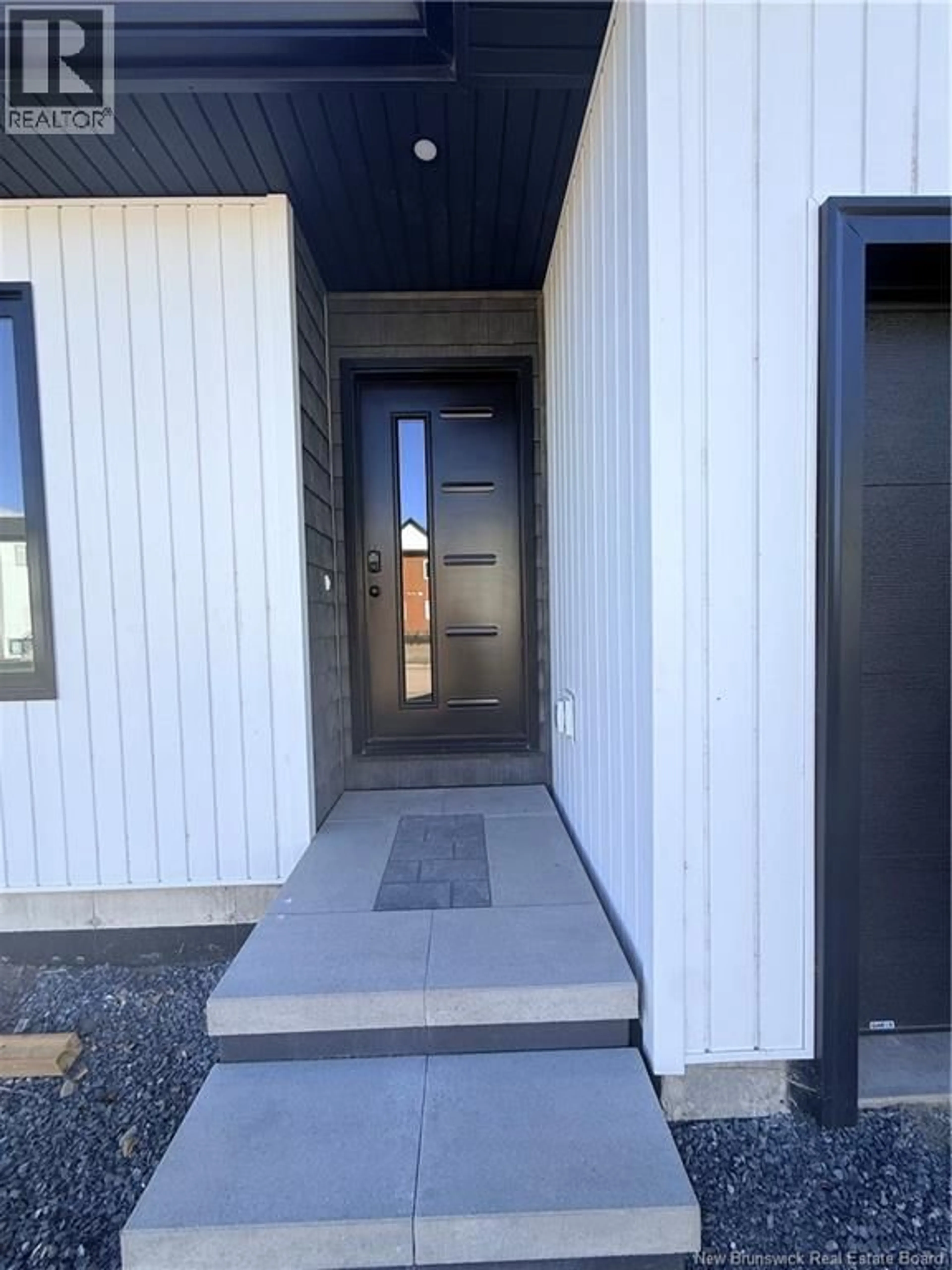 Indoor entryway for 29 TERRY FOX DRIVE, Oromocto New Brunswick E2V0P6