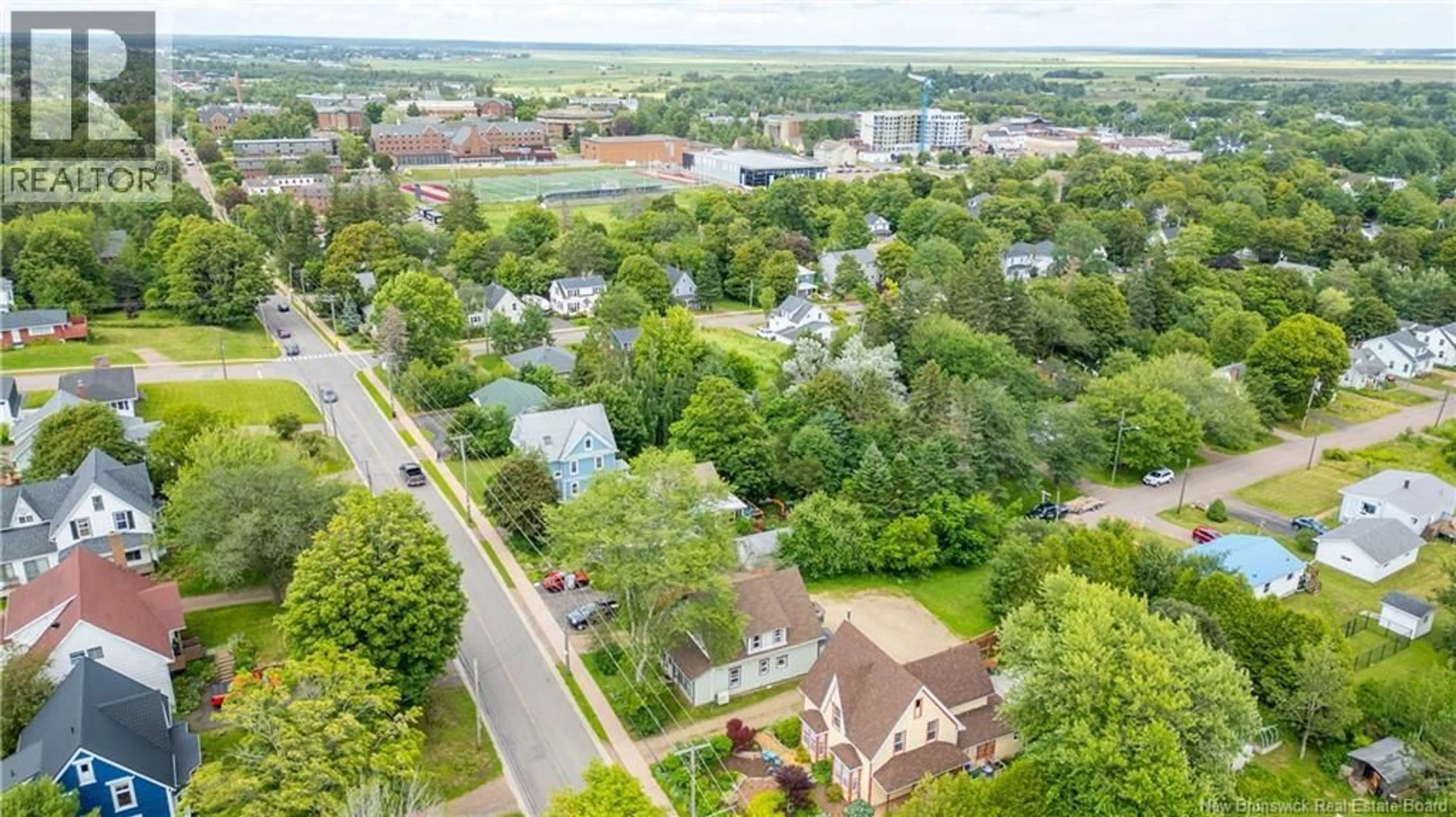 A pic from outside/outdoor area/front of a property/back of a property/a pic from drone, city buildings view from balcony for 72 SALEM STREET, Sackville New Brunswick E4L4J9