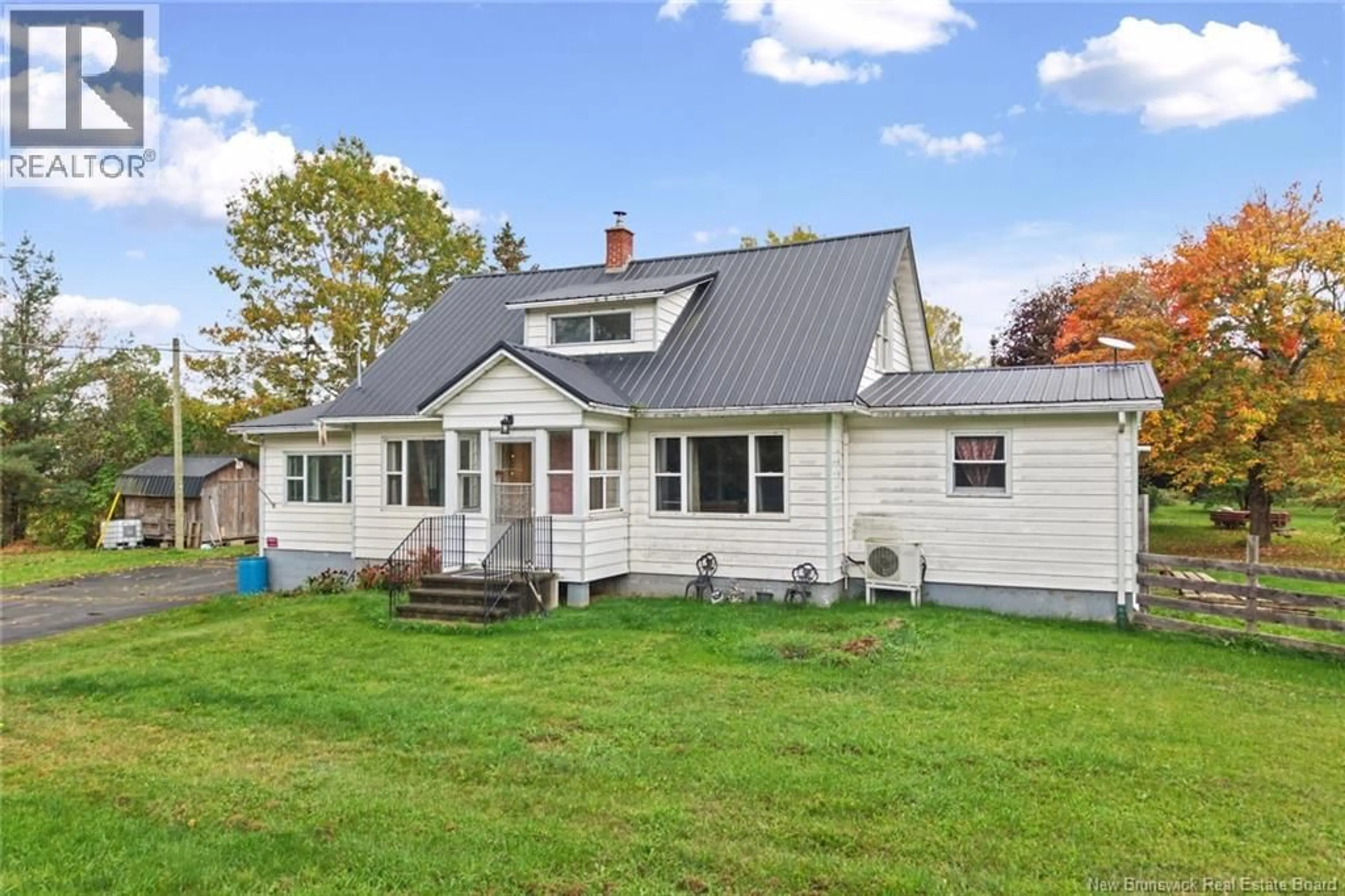 Home with vinyl exterior material, street for 7060 ROUTE 101, Wirral New Brunswick E5L2P2