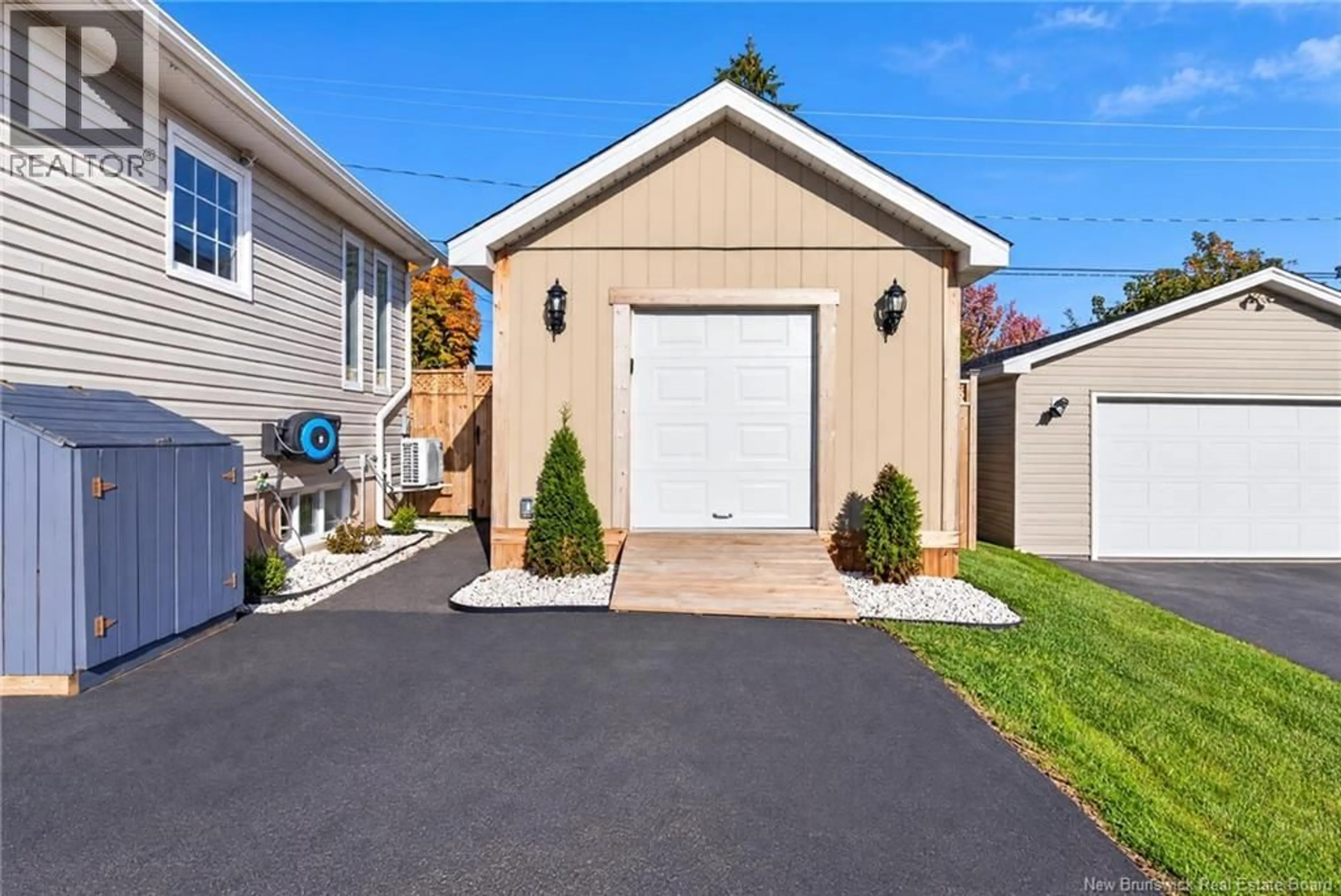 Indoor garage for 61 BOLTON STREET, Moncton New Brunswick E1E2H5