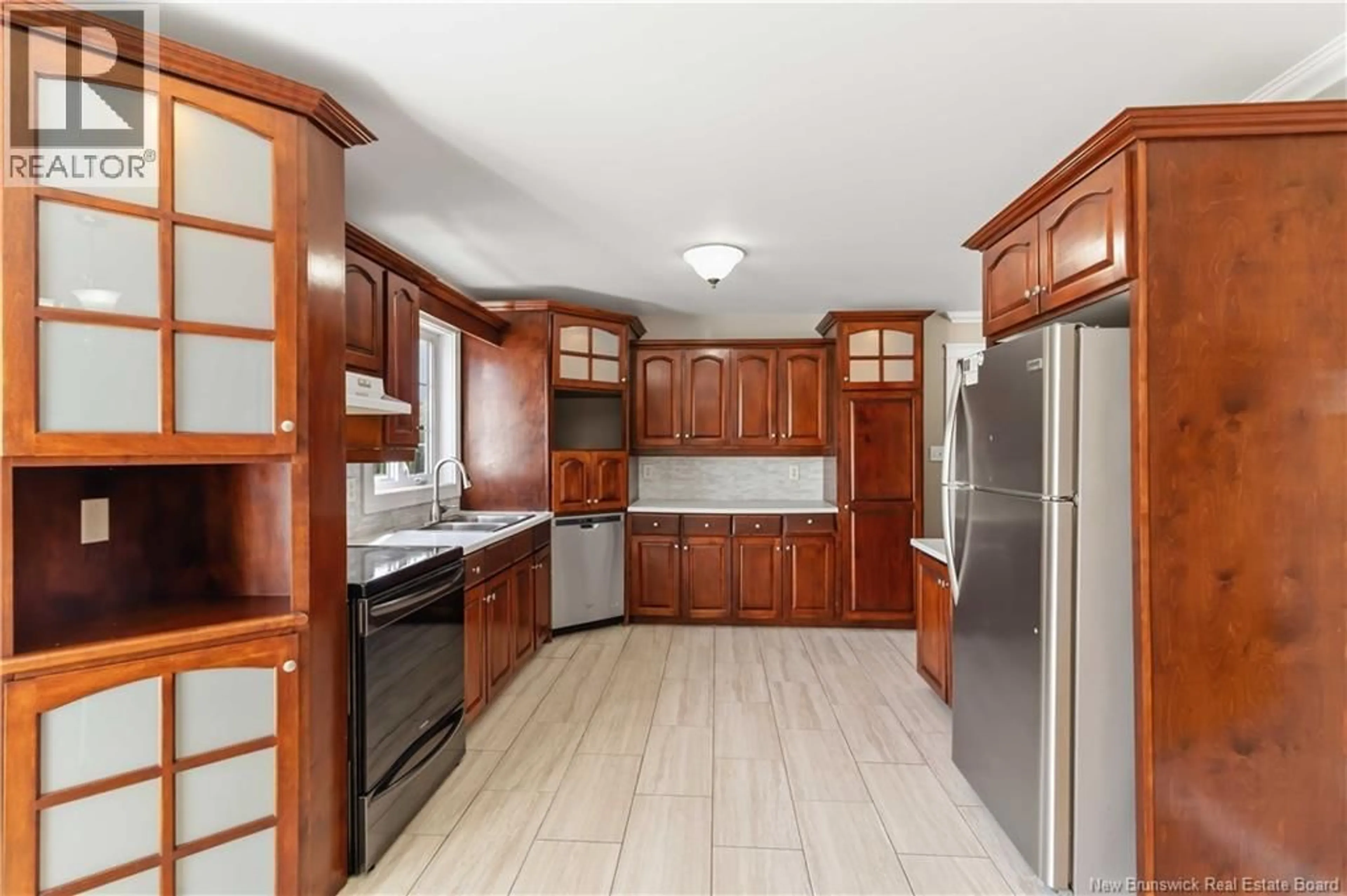 Standard kitchen, ceramic/tile floor for 36 CARTER CRESCENT, Oromocto New Brunswick E2V0C3