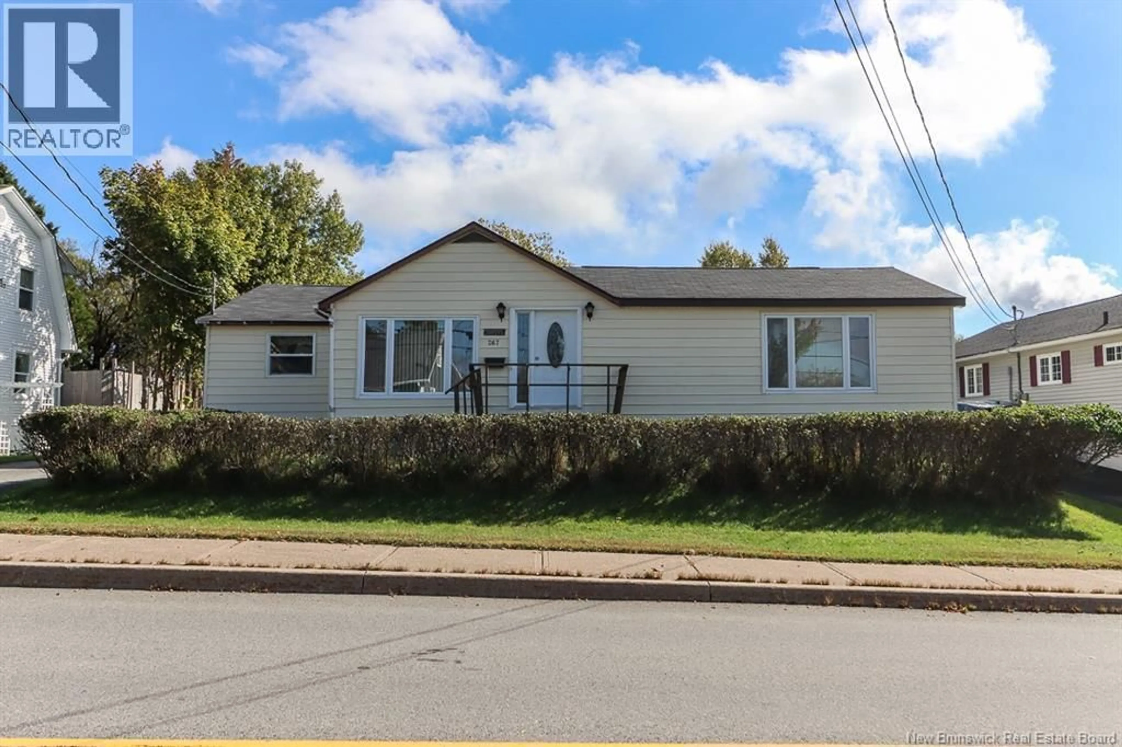 Home with vinyl exterior material, street for 267 MILFORD ROAD, Saint John New Brunswick E2M4R5