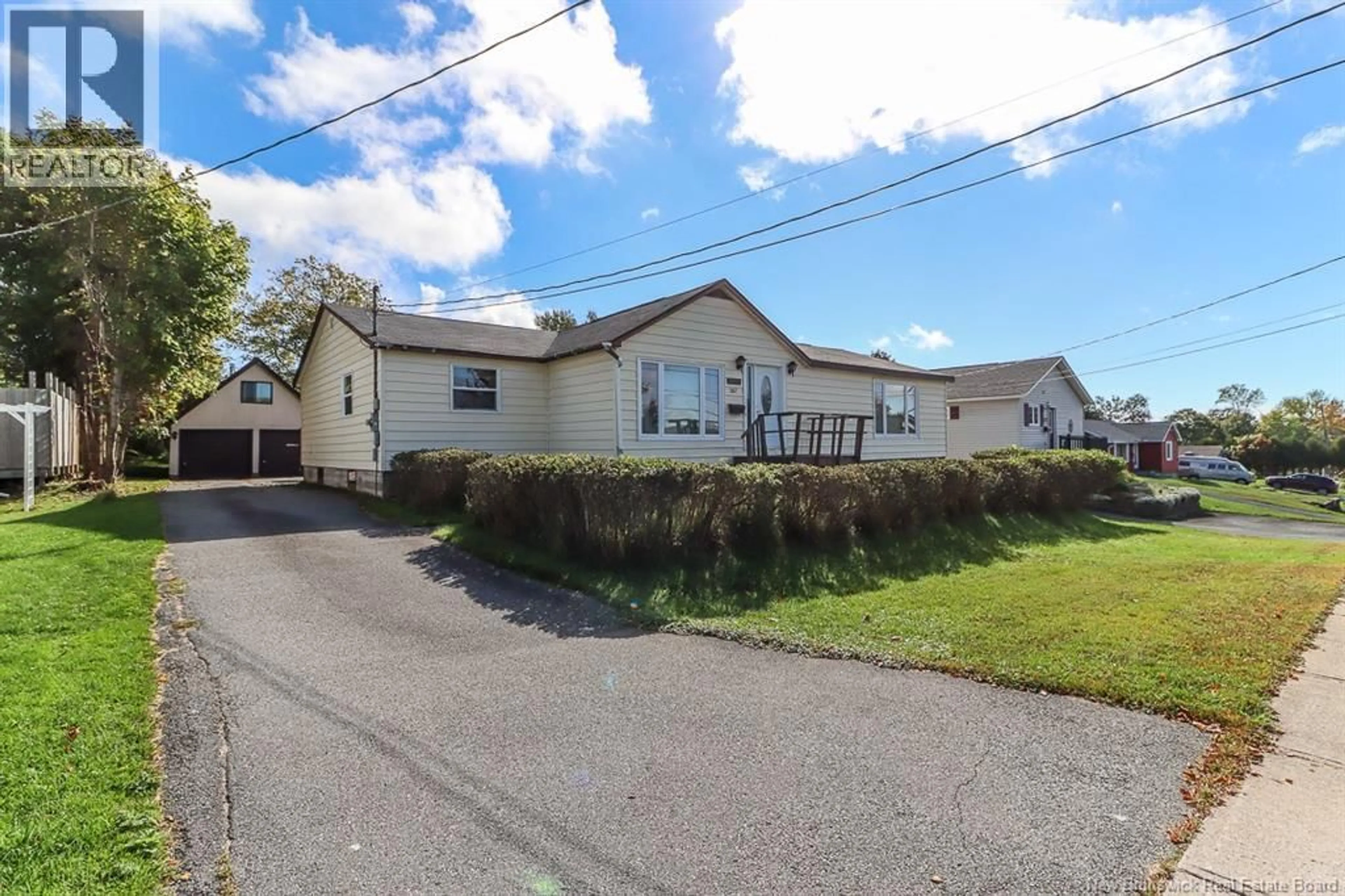 A pic from outside/outdoor area/front of a property/back of a property/a pic from drone, street for 267 MILFORD ROAD, Saint John New Brunswick E2M4R5