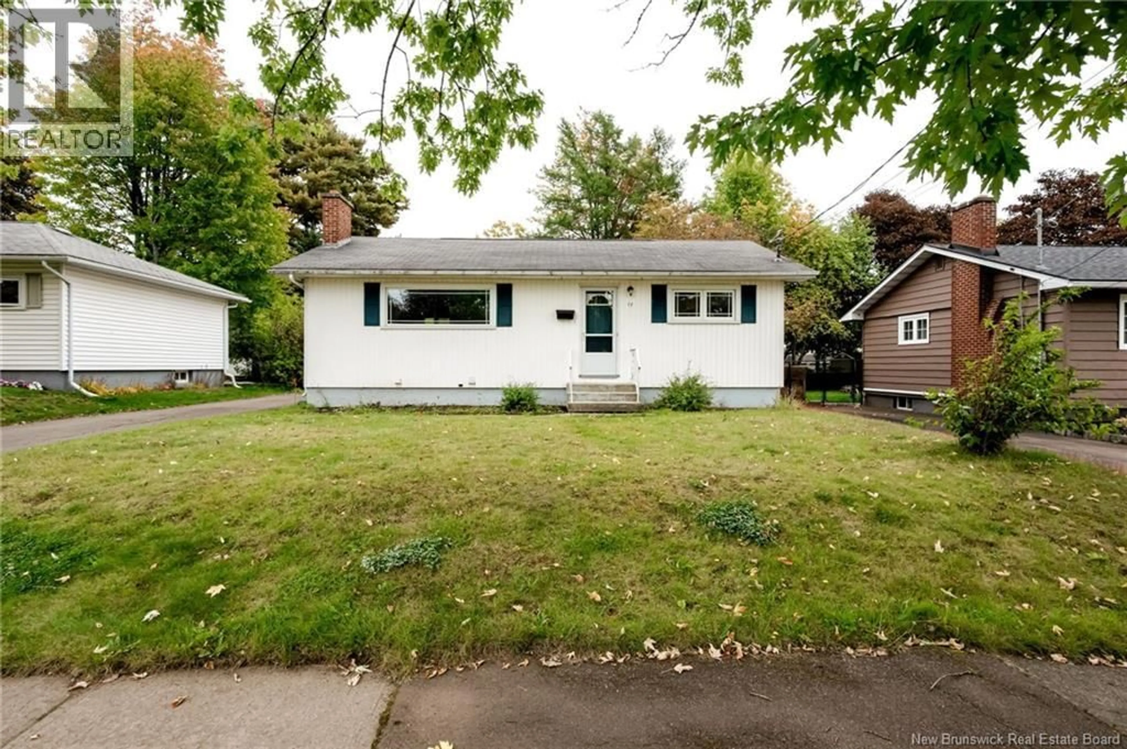 Home with vinyl exterior material, street for 17 BISSETT AVENUE, Moncton New Brunswick E1E2S3