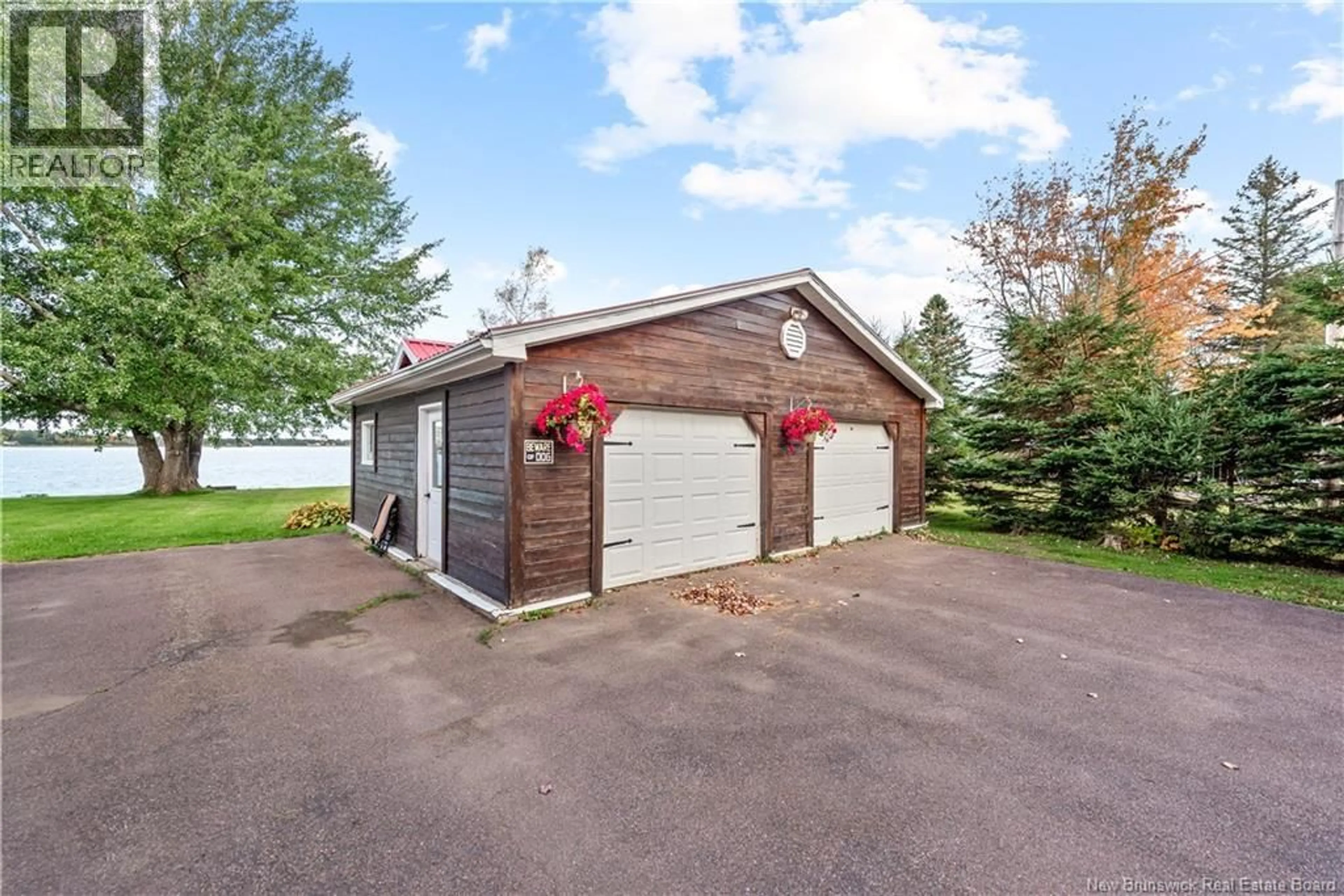 Indoor garage for 5646 ROUTE 505, Jardineville New Brunswick E4W4G7