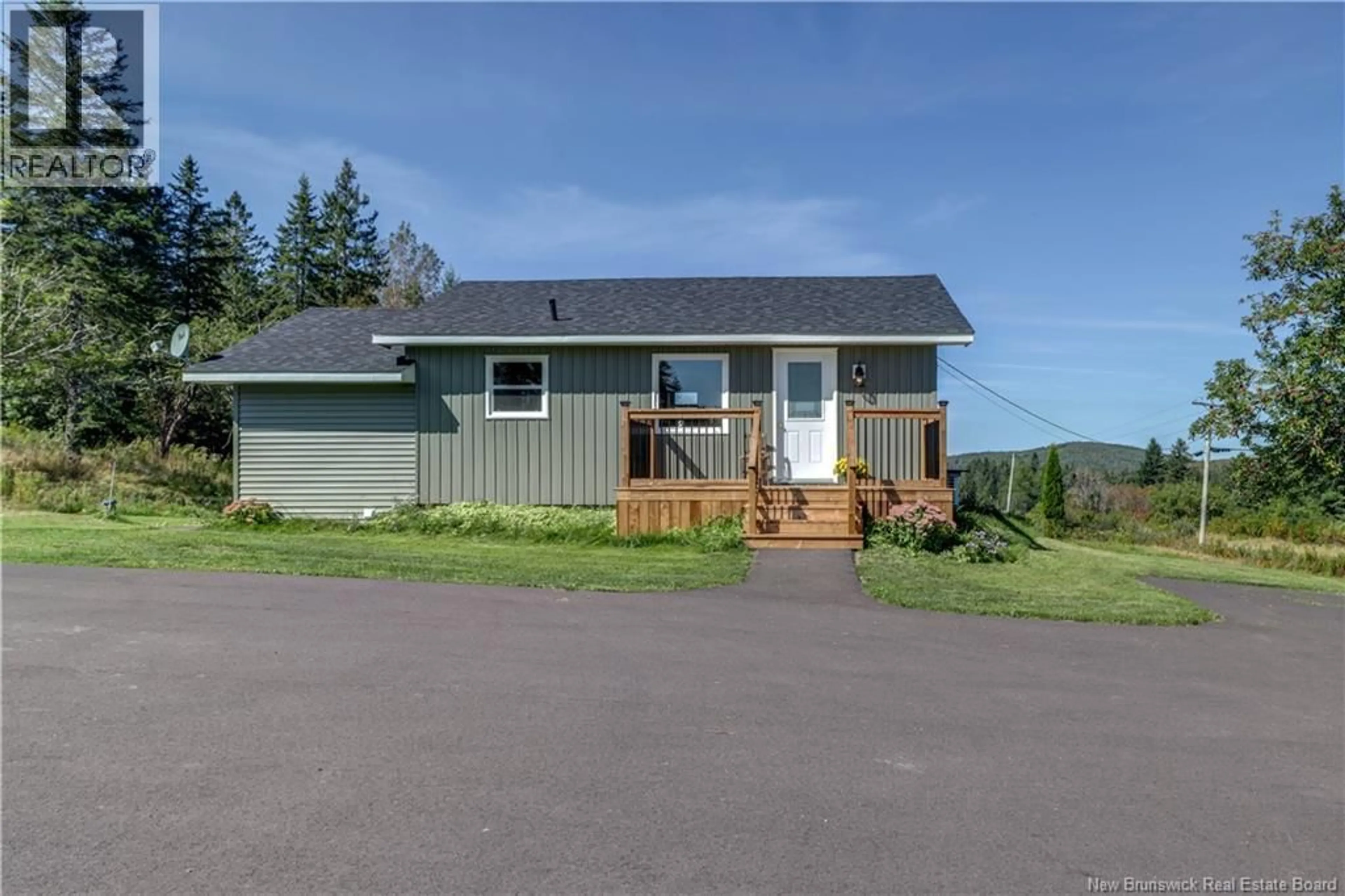 Home with vinyl exterior material, water/lake/river/ocean view for 5977 111 ROUTE, Hammondvale New Brunswick E4E3T1