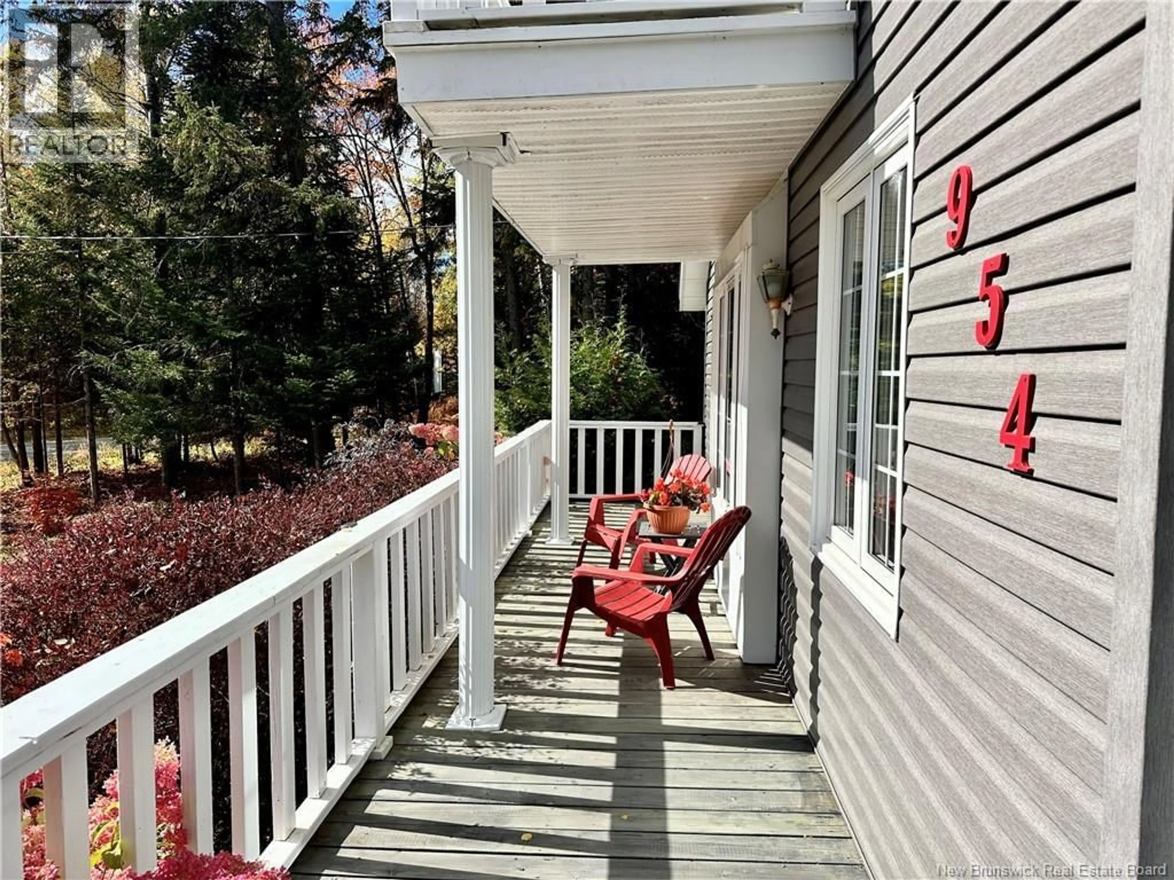 Patio, street for 954 MAIN ST, Grand-Sault/Grand Falls New Brunswick E3Z2X2