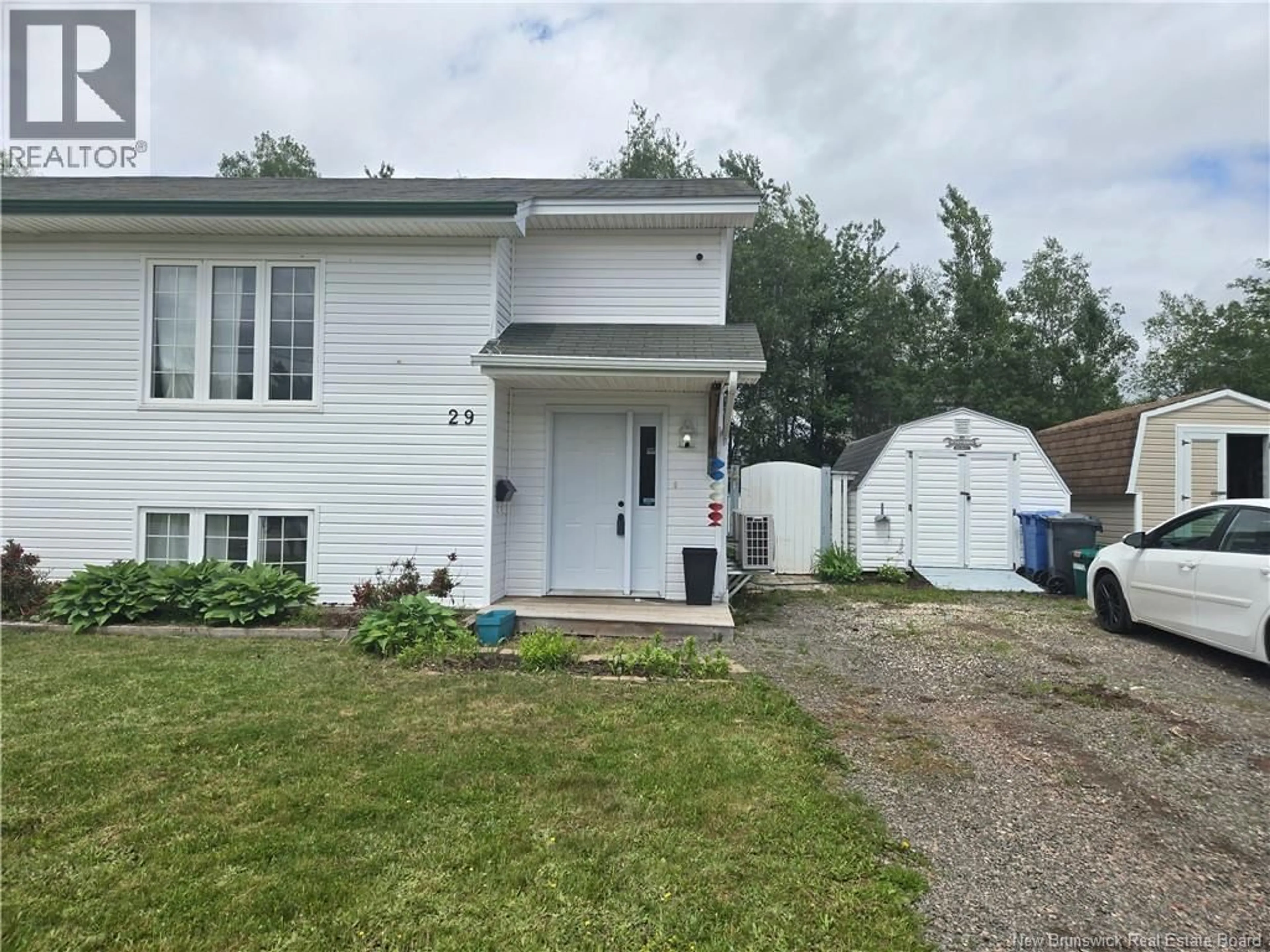 Unknown for 29 THADDEE STREET, Dieppe New Brunswick E1A6V4