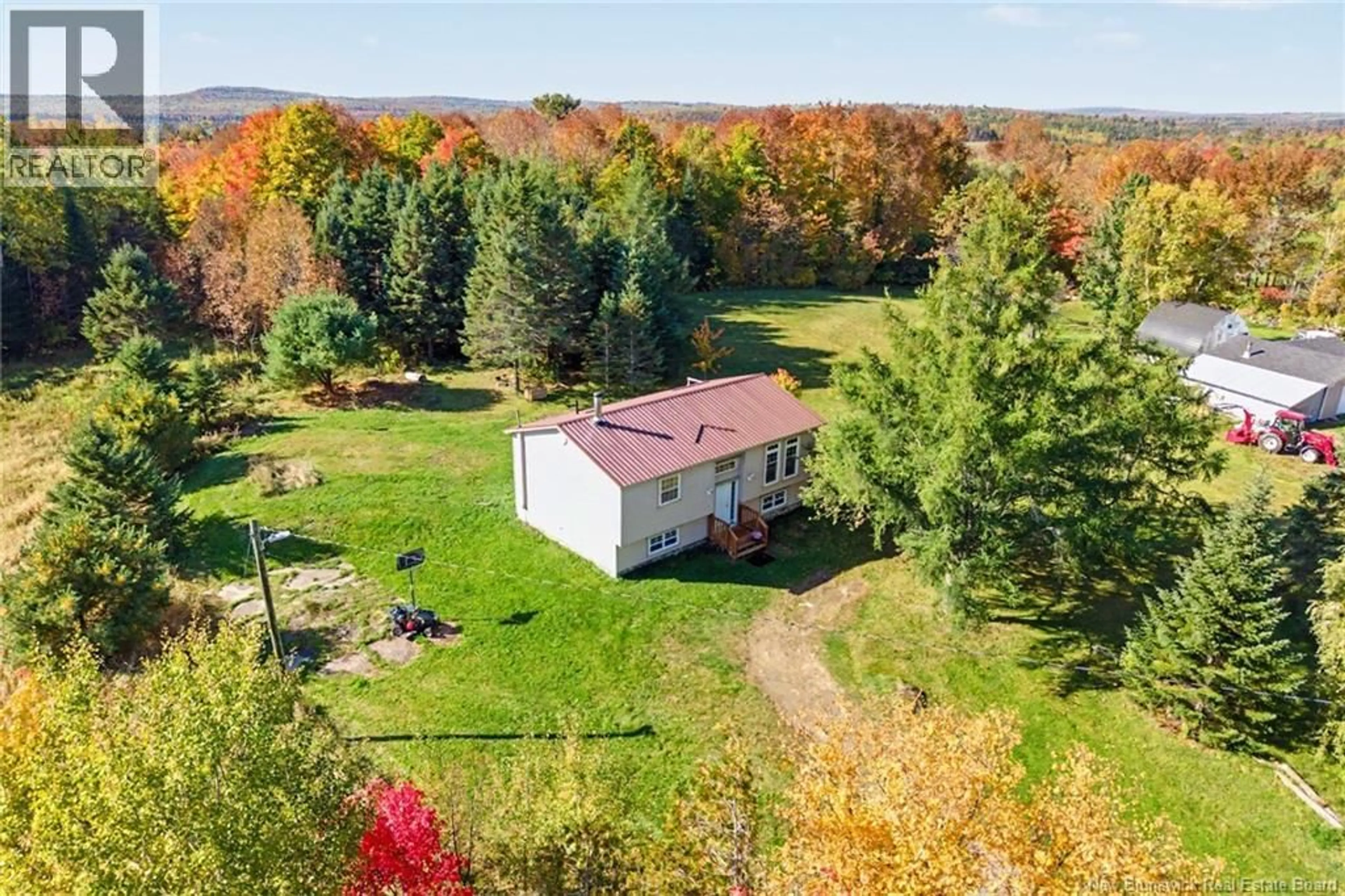 A pic from outside/outdoor area/front of a property/back of a property/a pic from drone, unknown for 2631 ROUTE 104, Middle Hainesville New Brunswick E6E1G8