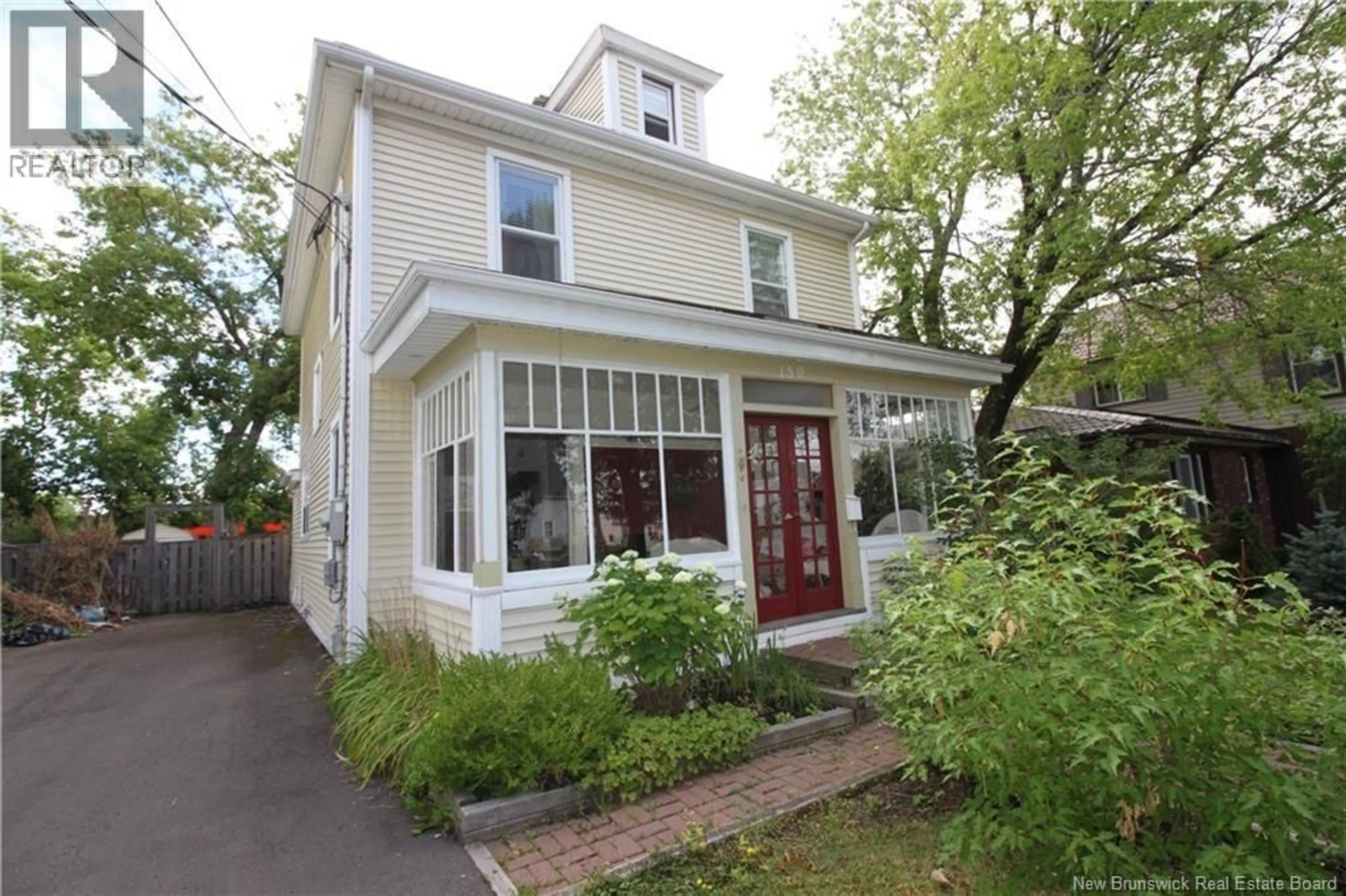 Home with vinyl exterior material, street for 159 DOMINION STREET, Moncton New Brunswick E1C6H2
