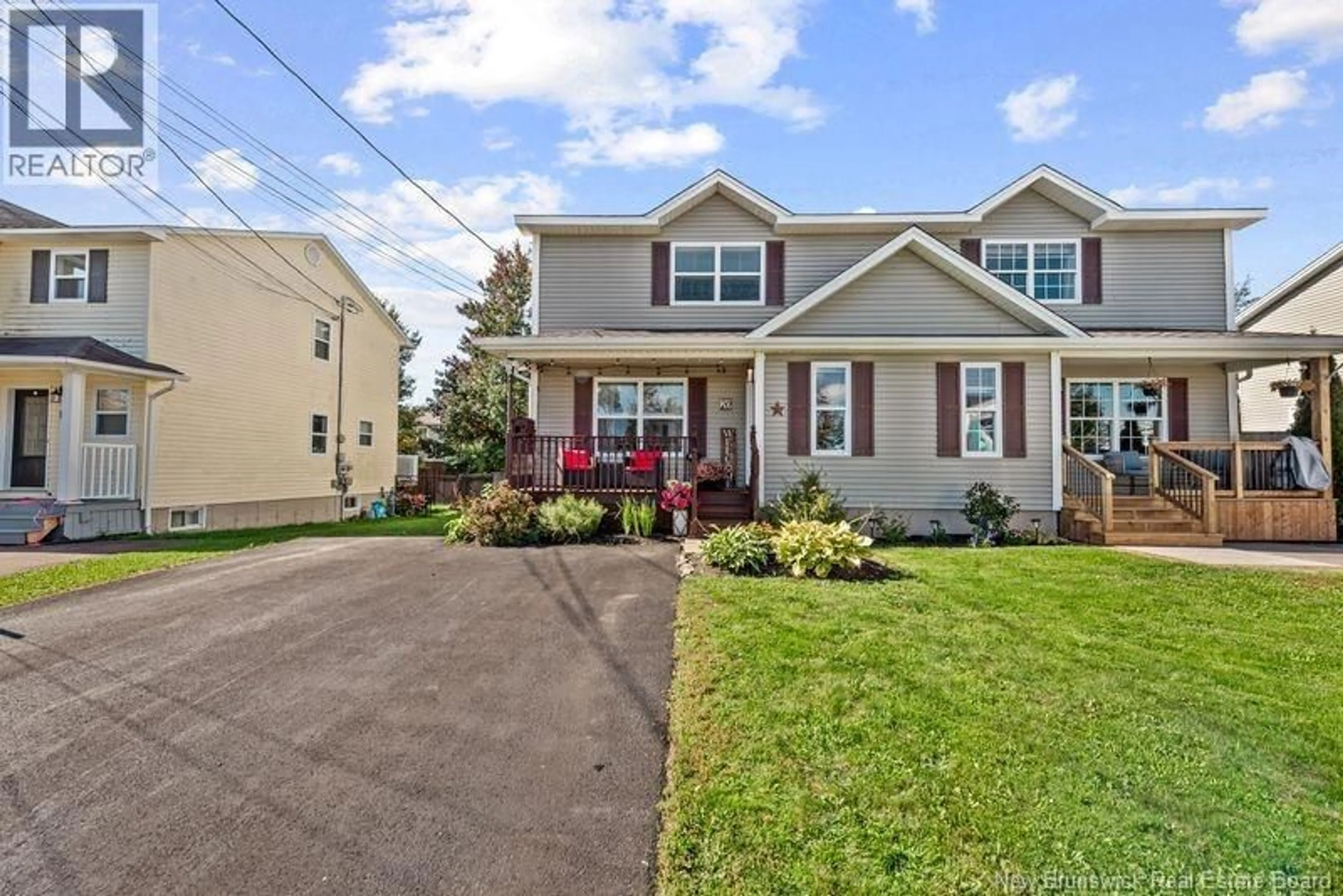 Home with vinyl exterior material, street for 20 WILDERNESS COURT, Moncton New Brunswick E1G0H4