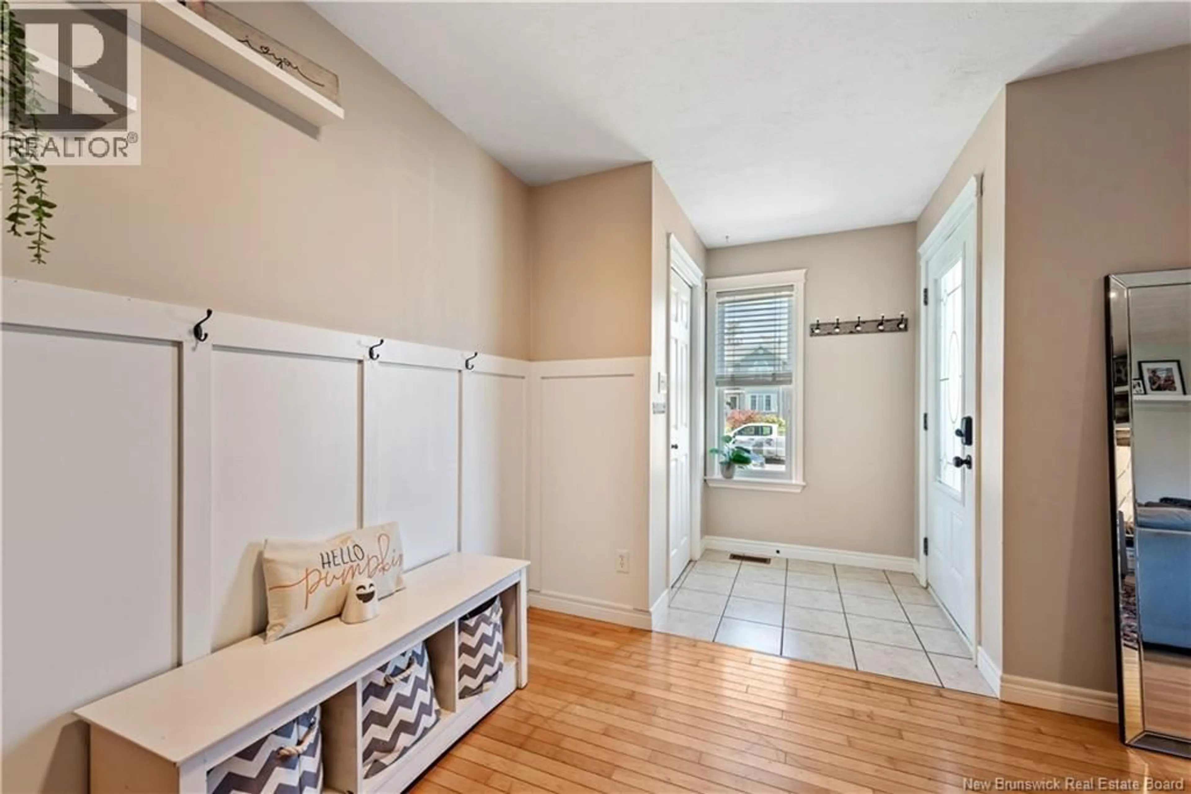 Indoor entryway for 20 WILDERNESS COURT, Moncton New Brunswick E1G0H4