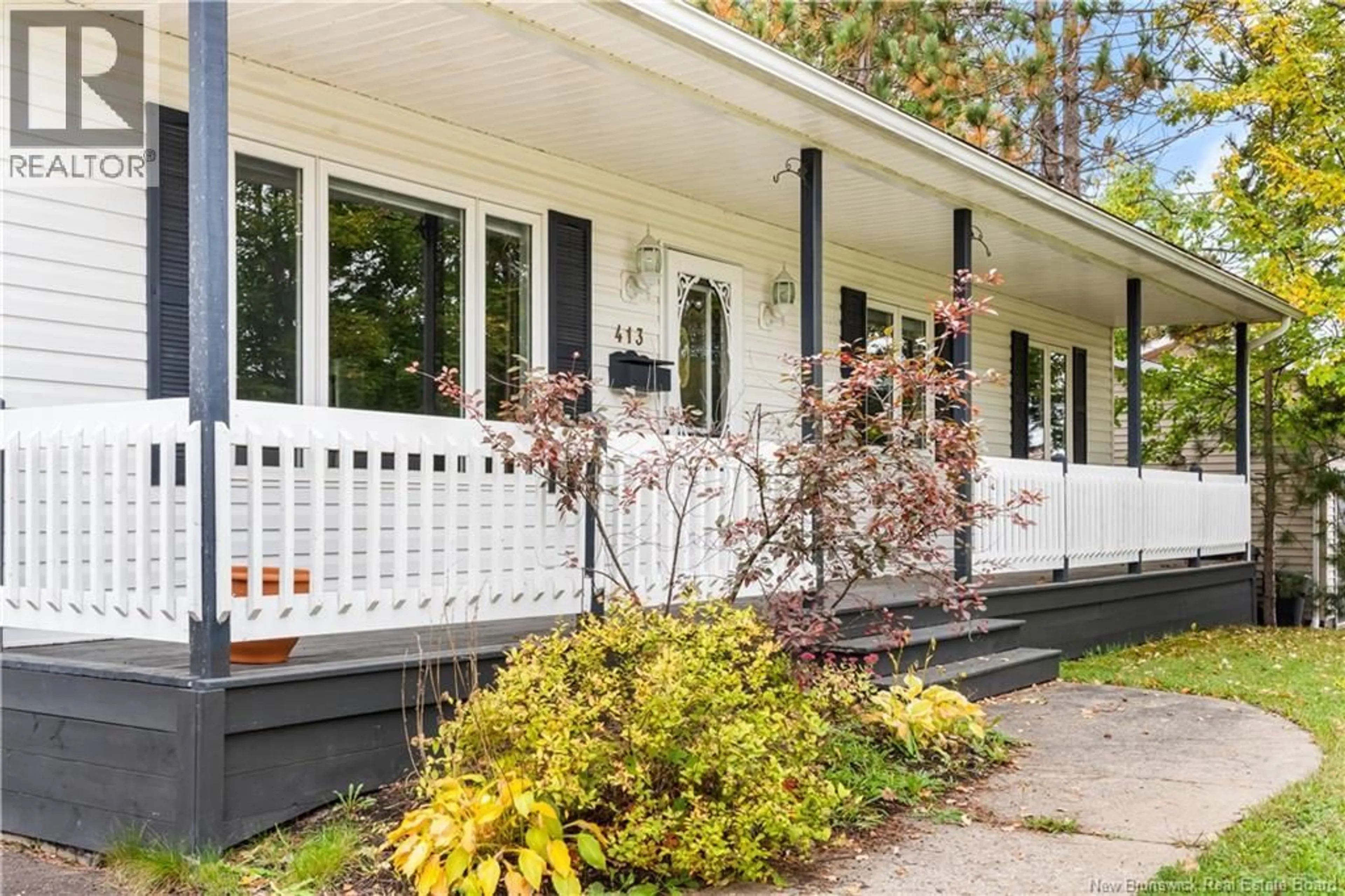 Home with vinyl exterior material, street for 413 MANDEVILLE STREET, Dieppe New Brunswick E1A6W1