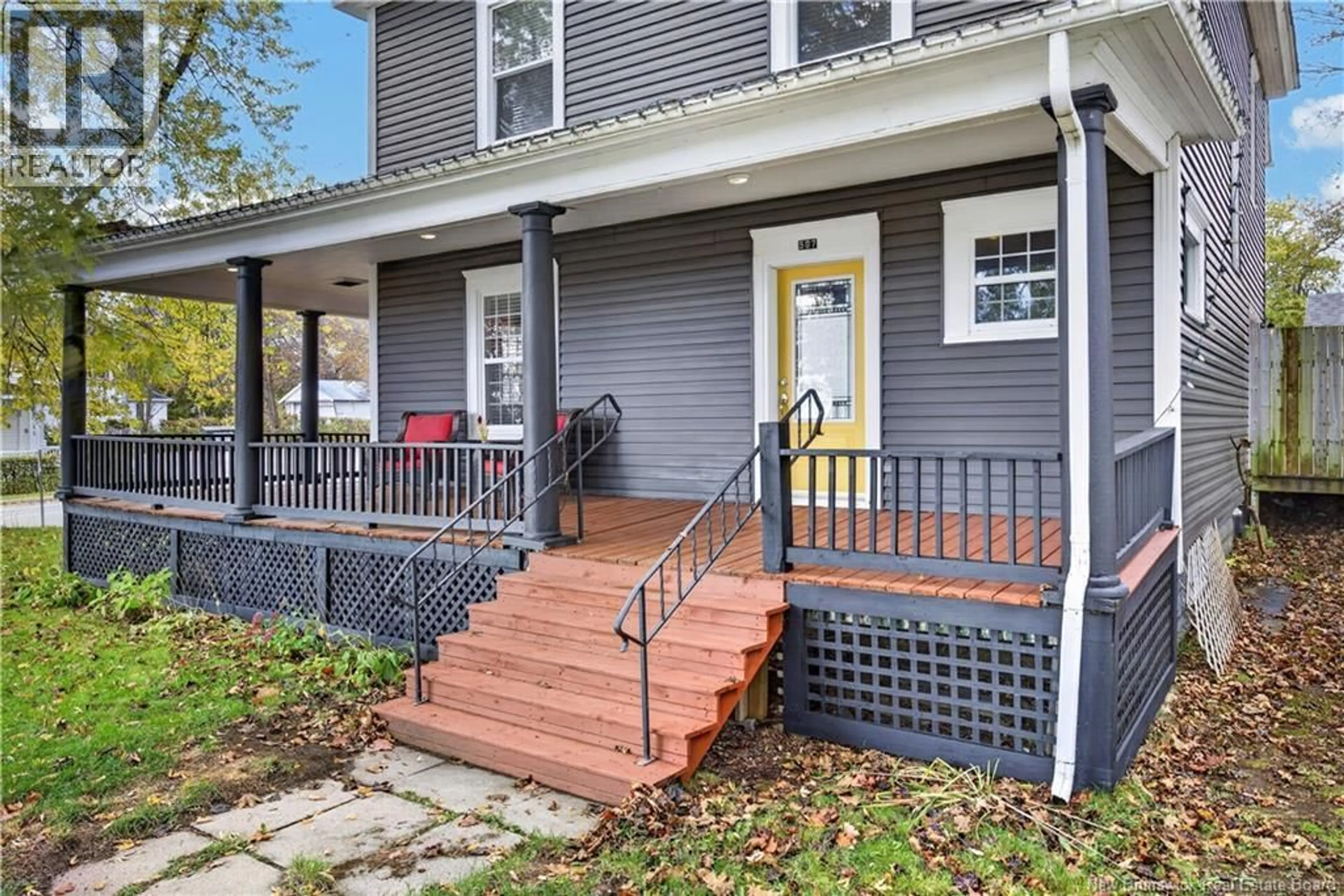 Home with vinyl exterior material, street for 507 KING GEORGE HWY, Miramichi New Brunswick E1V4M2