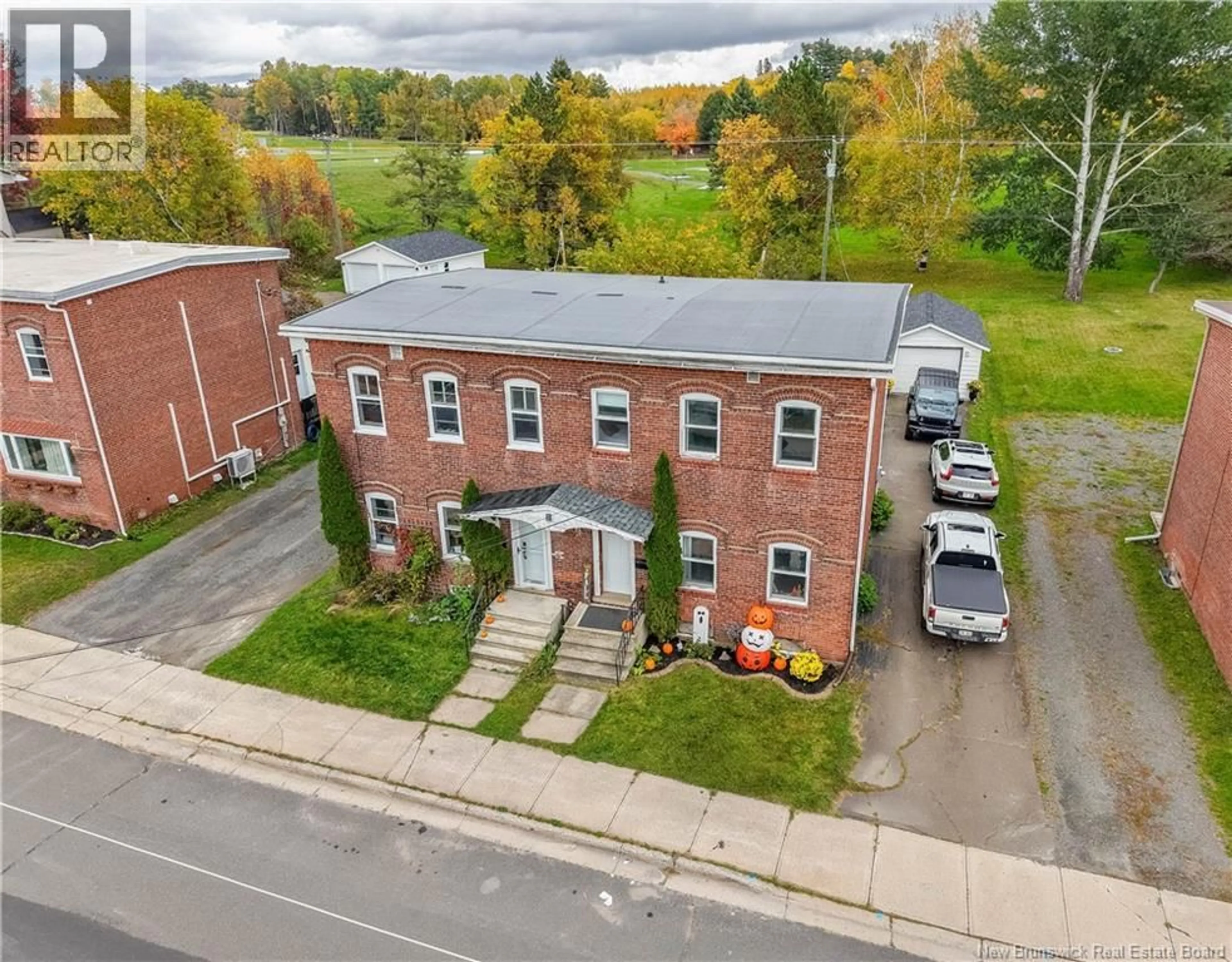 A pic from outside/outdoor area/front of a property/back of a property/a pic from drone, building for 42 MORRISON STREET, Fredericton New Brunswick E3A4M3